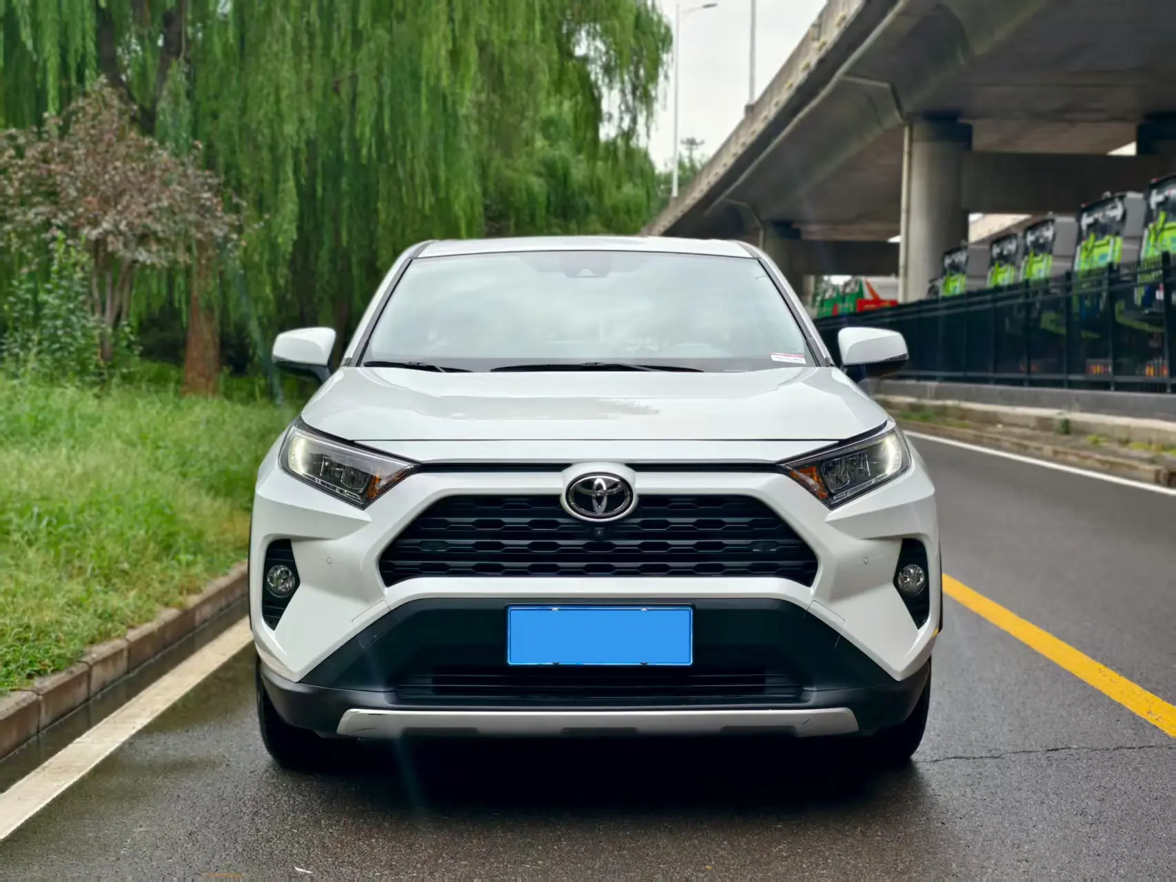 Toyota RAV4  из Китая