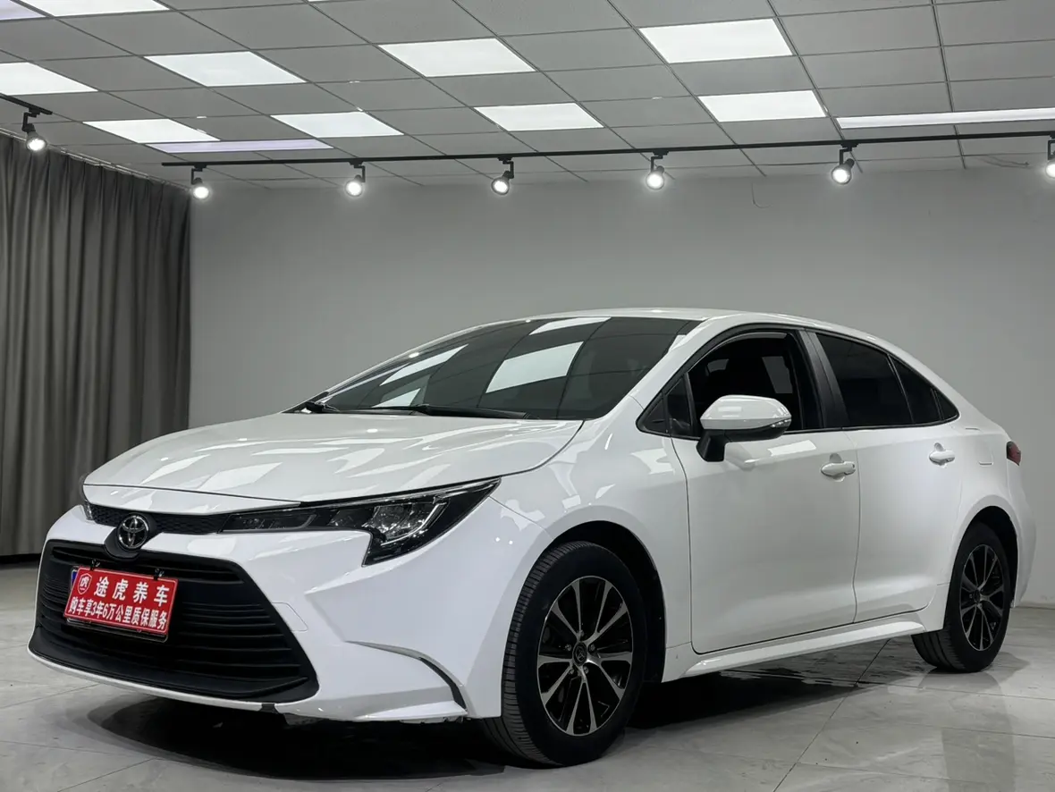 Toyota Levin (Lei Ling)  из Китая