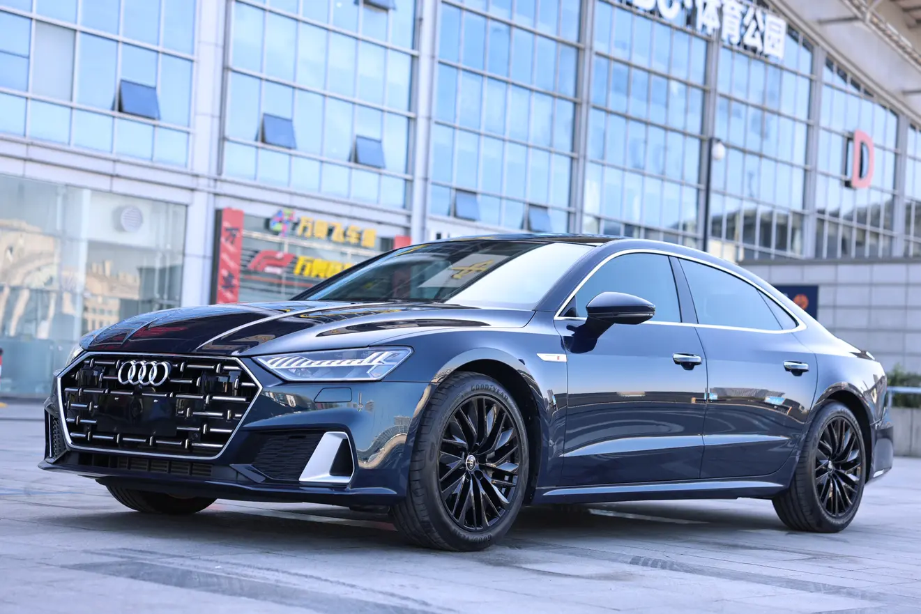 Audi A7L  из Китая