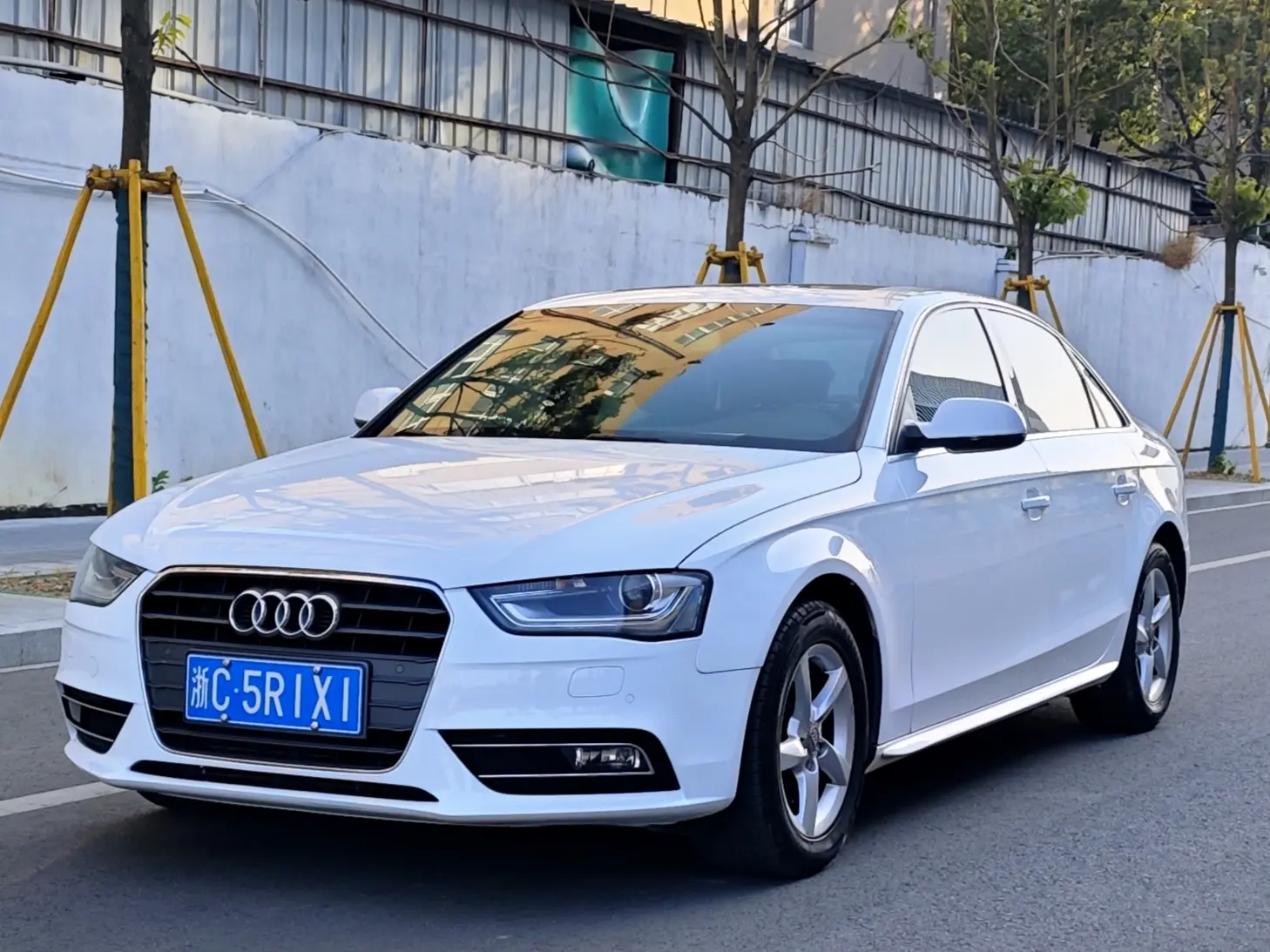 Audi A4L  из Китая