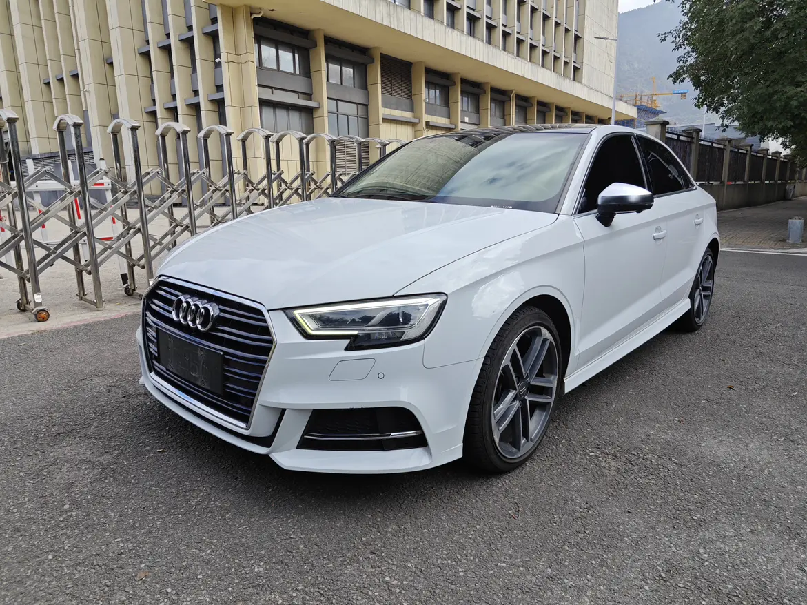 Audi A3  из Китая