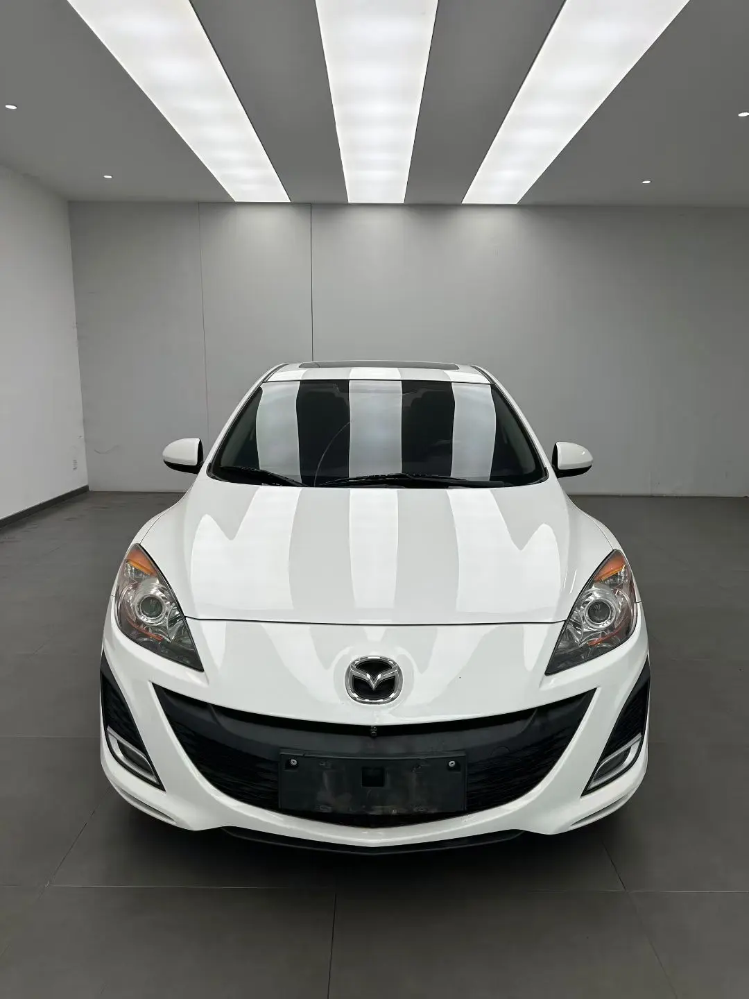 Mazda Axela (Mazda3)  из Китая