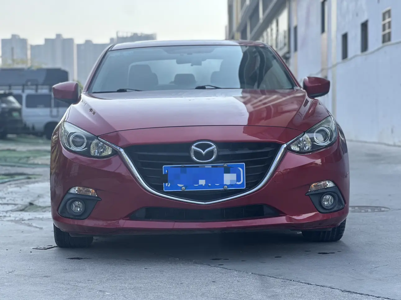 Mazda Axela (Mazda3)  из Китая