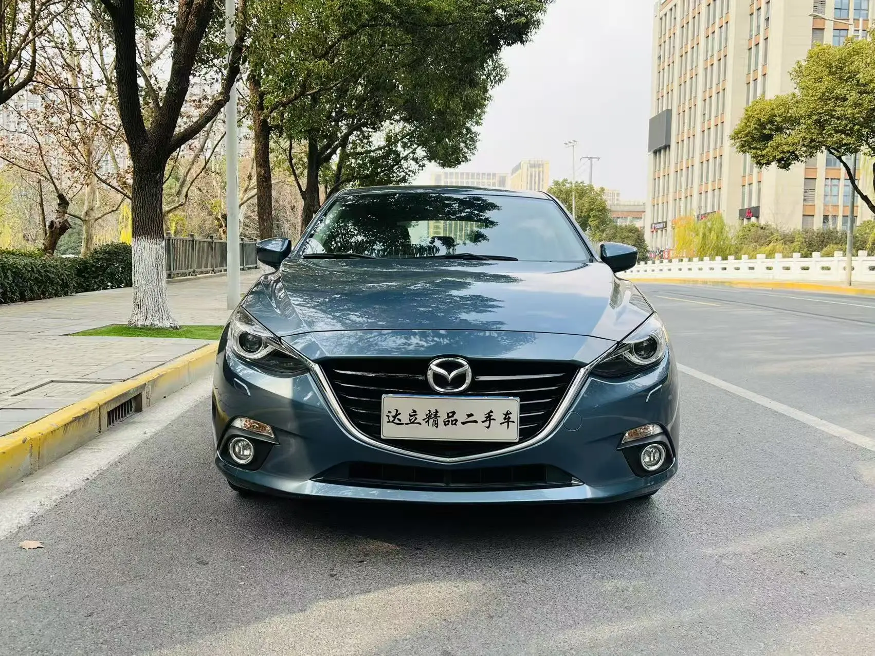 Mazda Axela (Mazda3)  из Китая