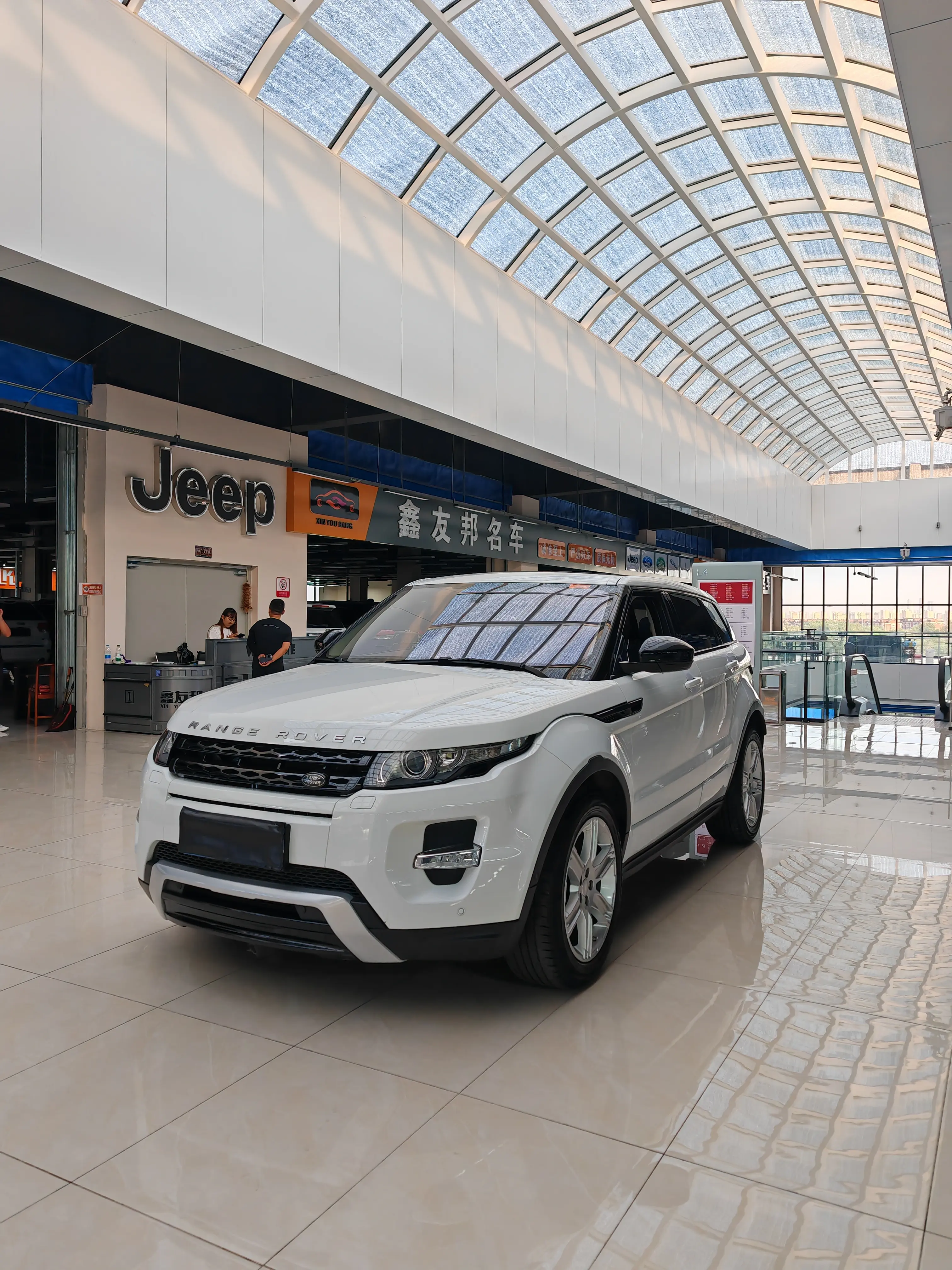 Land Rover Range Rover Evoque  из Китая