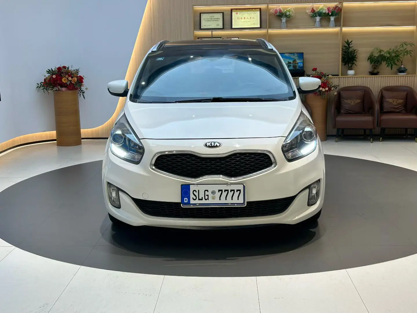 Kia Jiale  из Китая