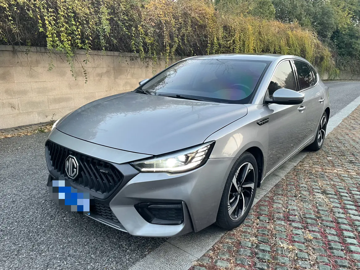 MG 6  из Китая