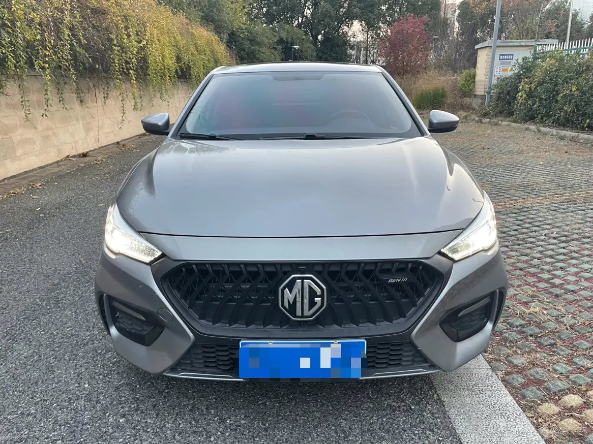 MG 6  из Китая