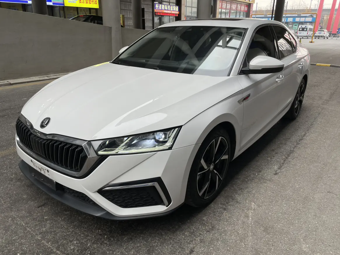 Skoda Octavia  из Китая