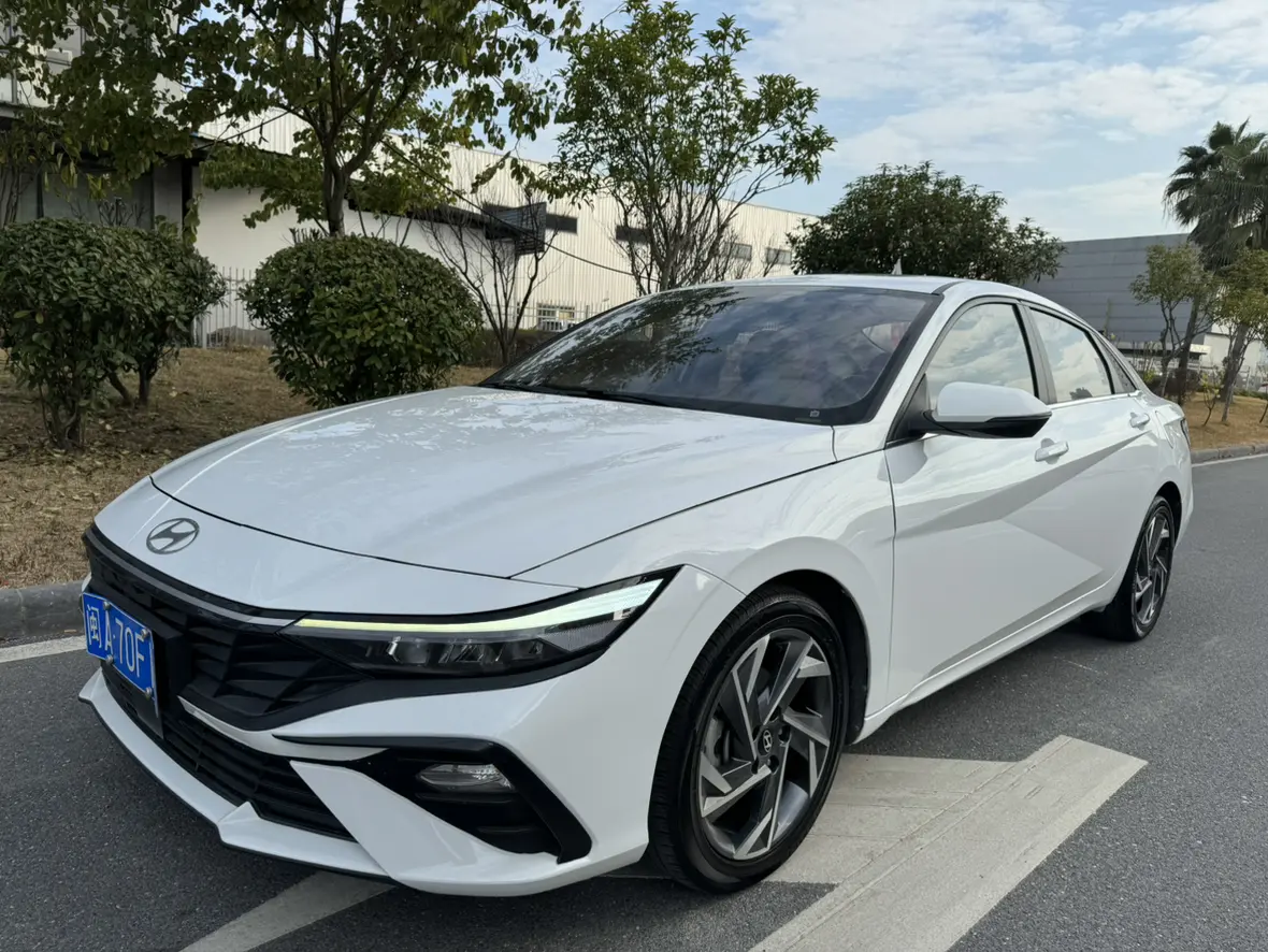 Hyundai Elantra  из Китая