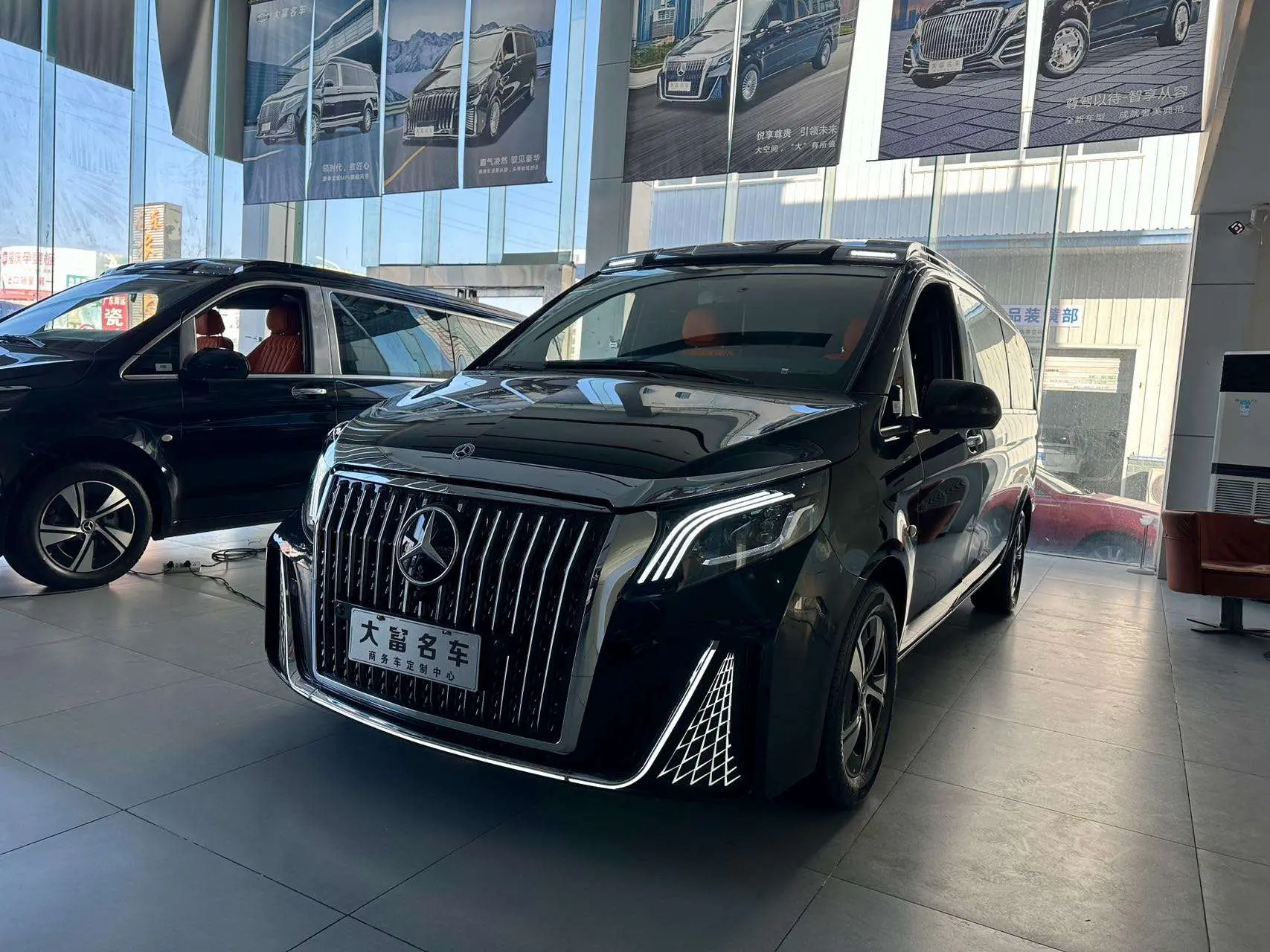 Mercedes-Benz Vito  из Китая