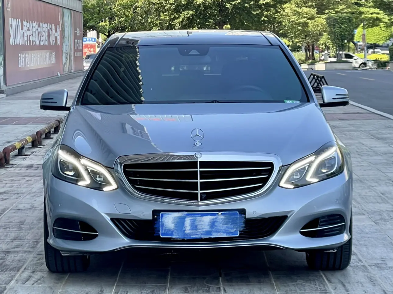 Mercedes-Benz E-Class  из Китая