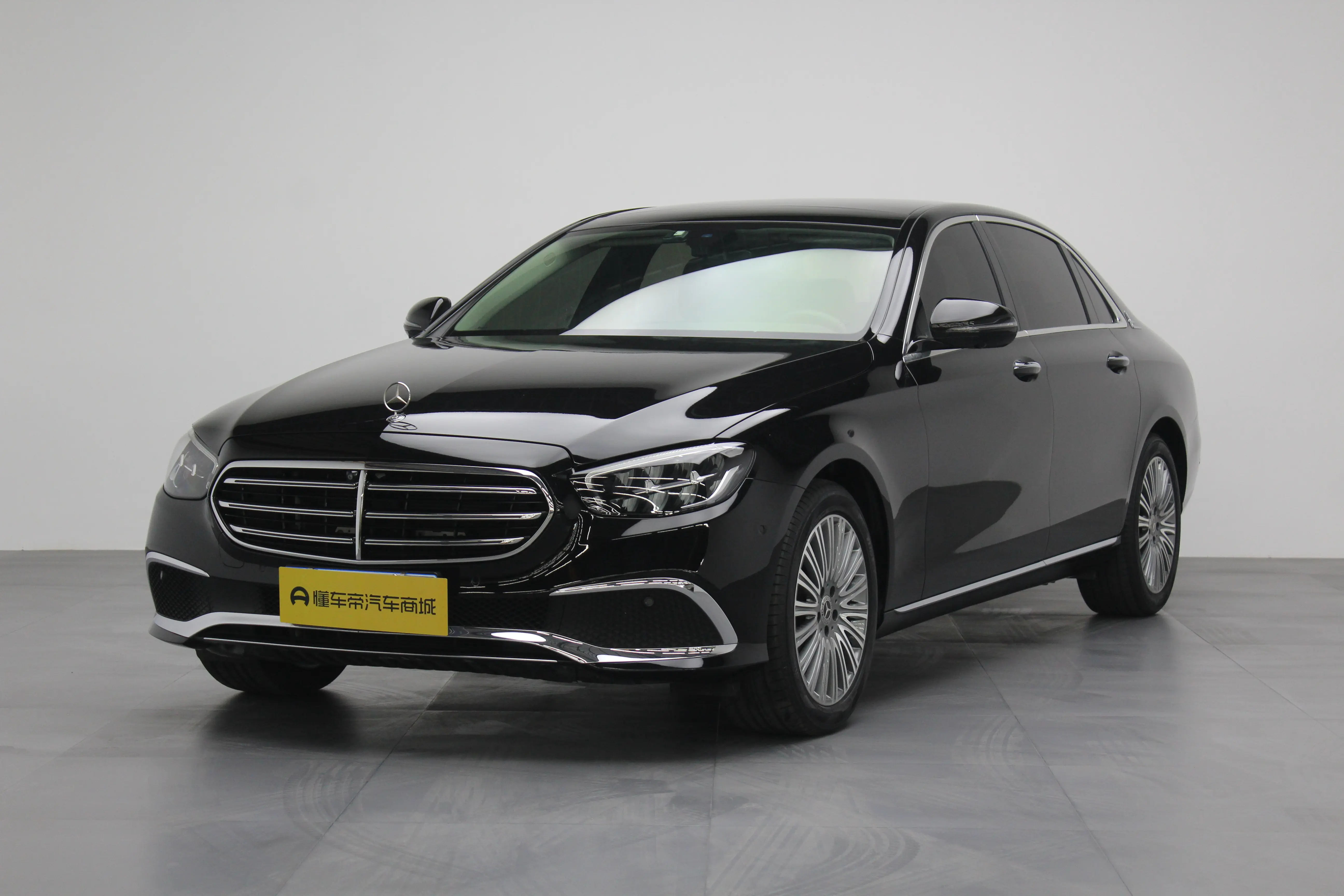 Mercedes-Benz E-Class  из Китая