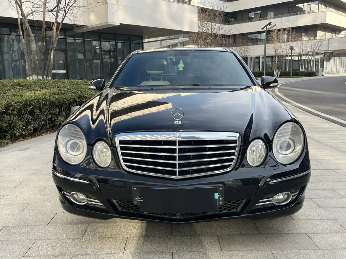 Mercedes-Benz E-Class  из Китая