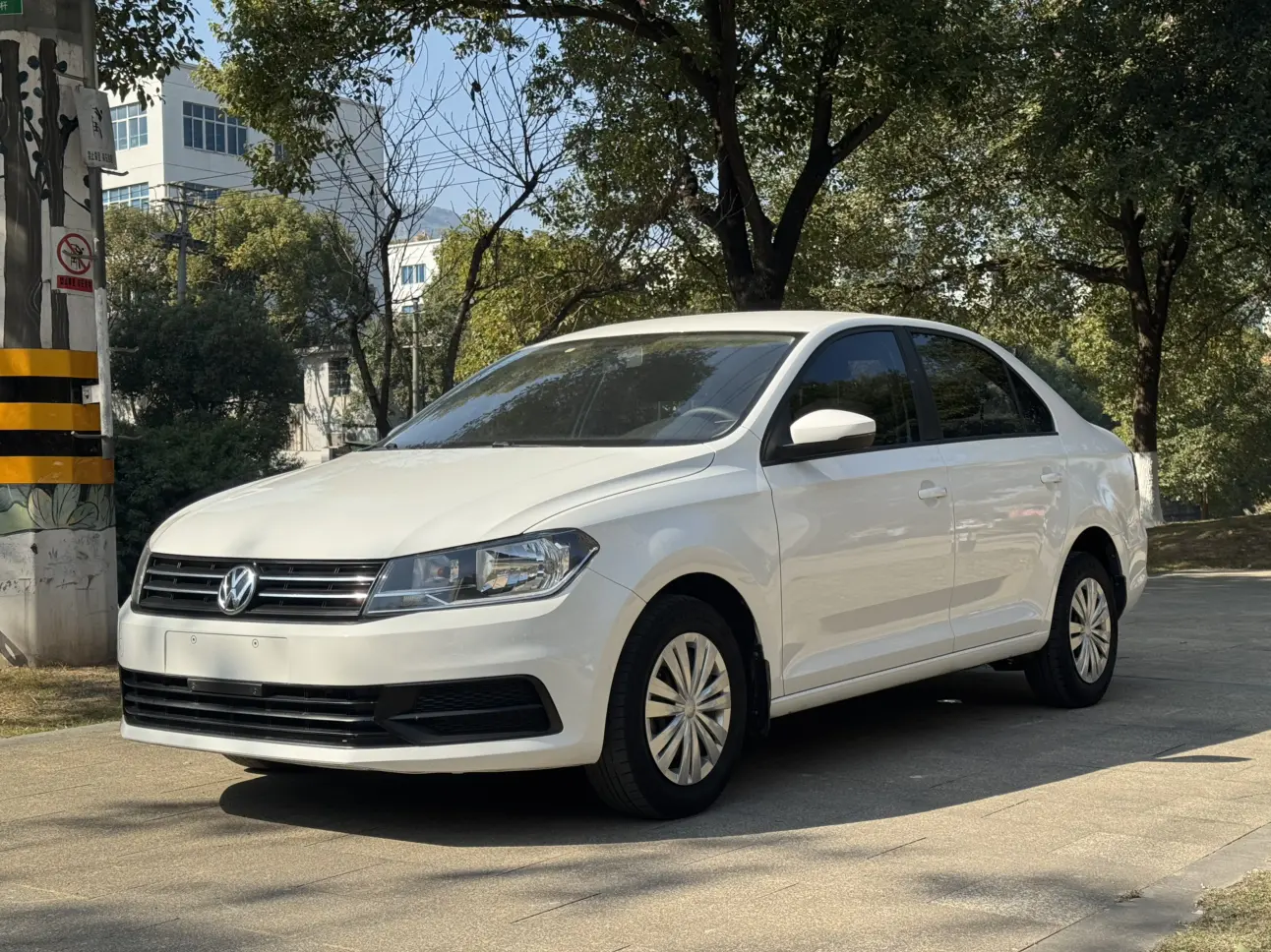 Volkswagen Santana  из Китая