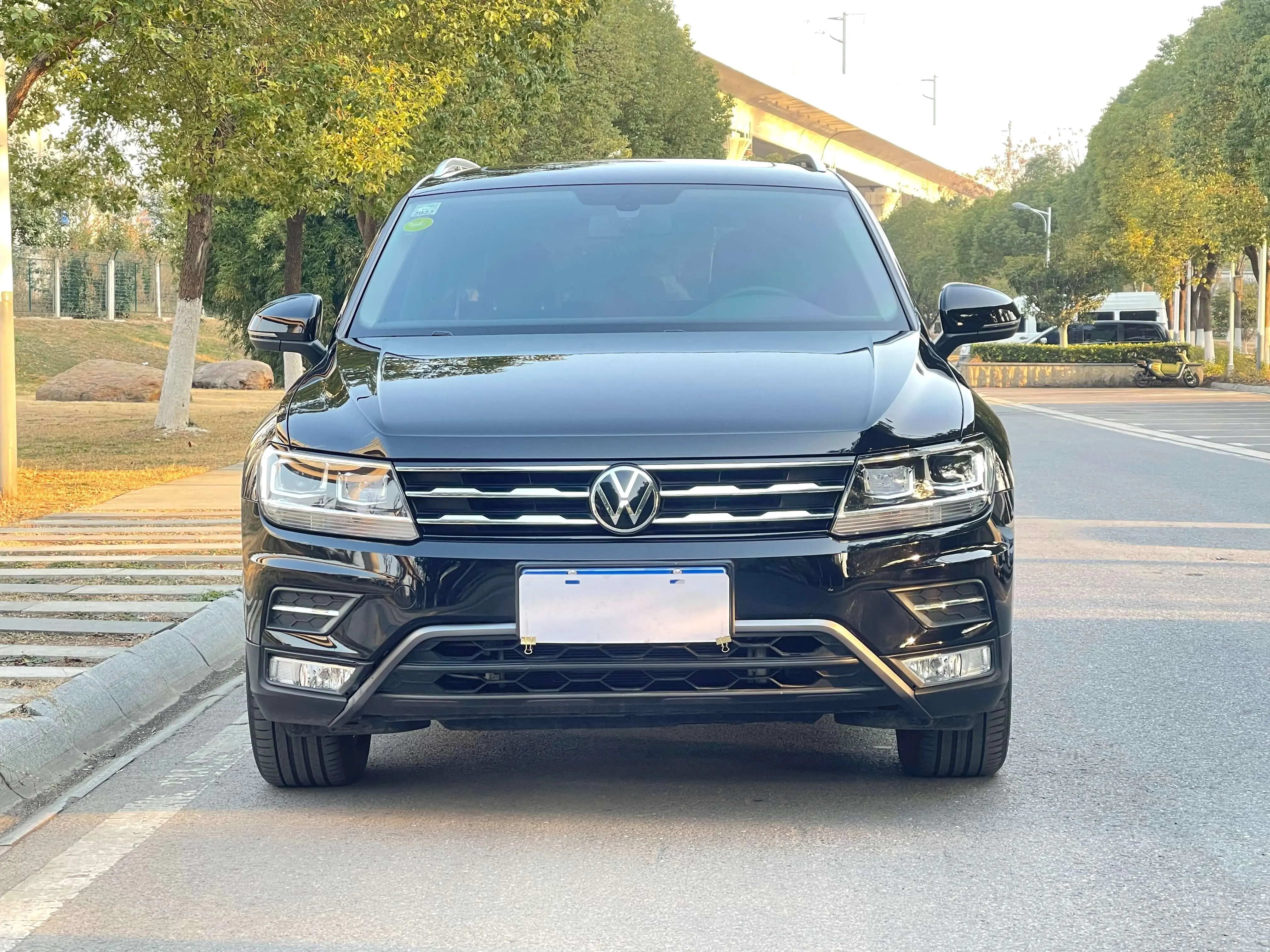 Volkswagen Tiguan L  из Китая