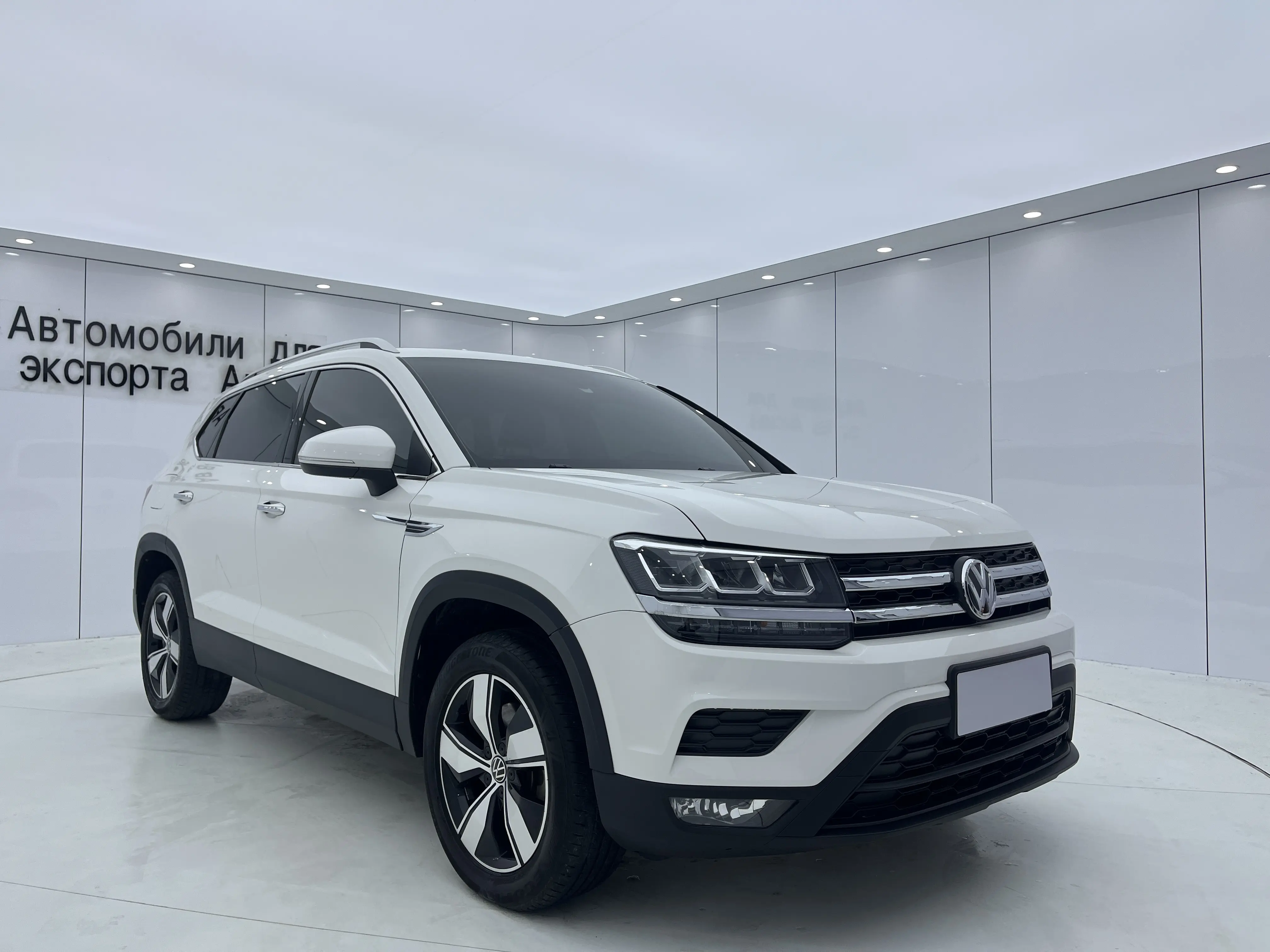 Volkswagen Tharu  из Китая