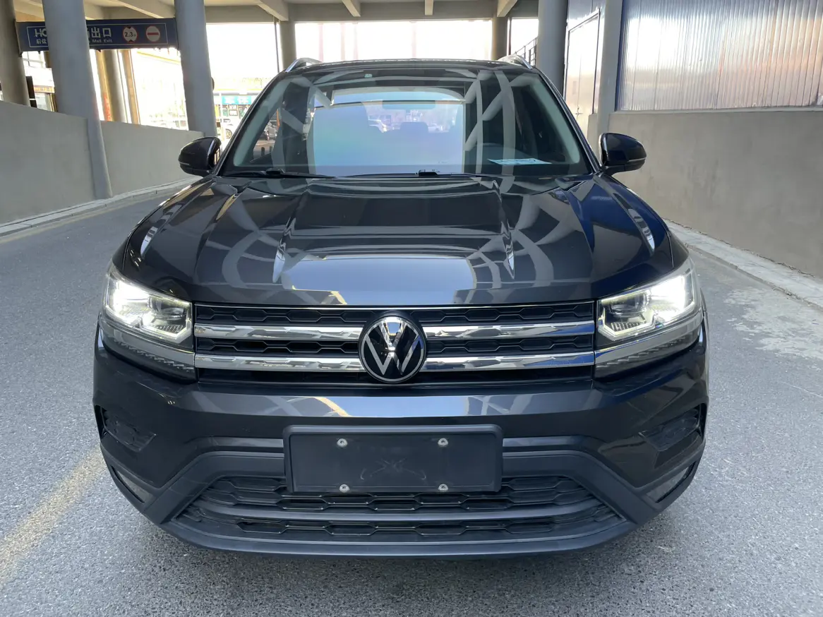 Volkswagen Tharu  из Китая