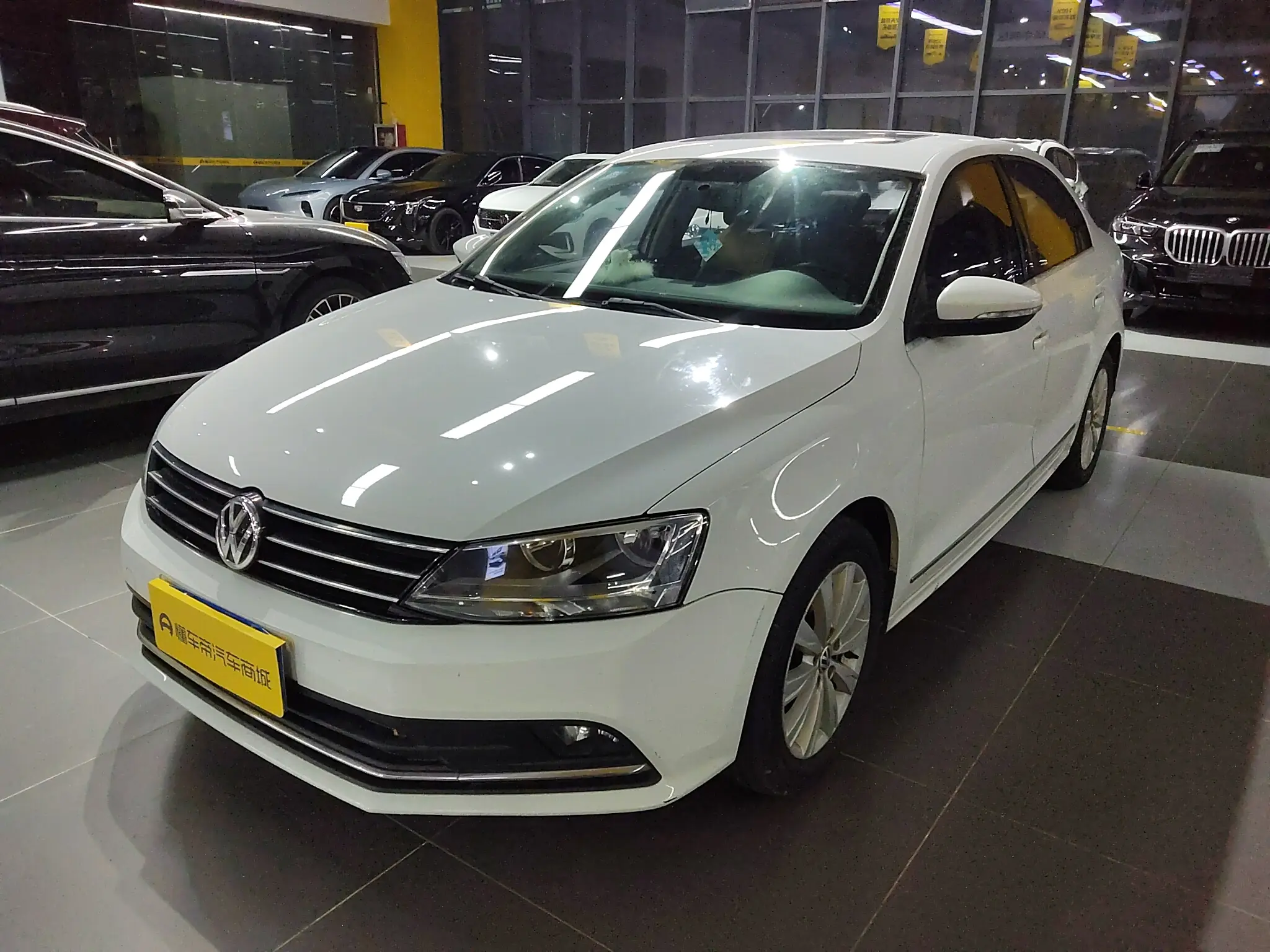 Volkswagen Sagitar  из Китая