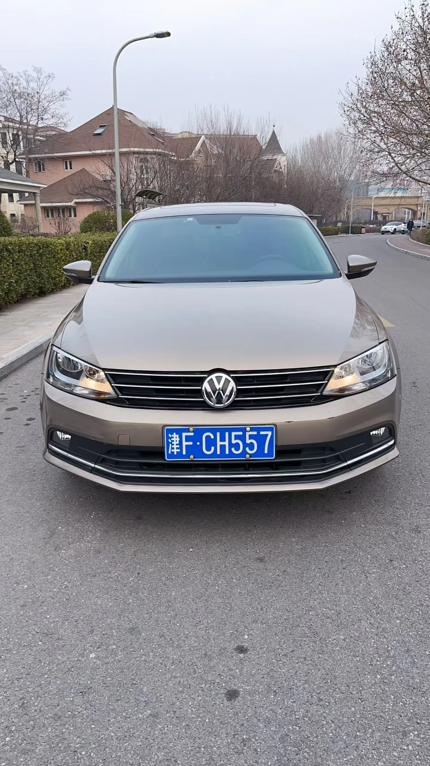 Volkswagen Sagitar  из Китая