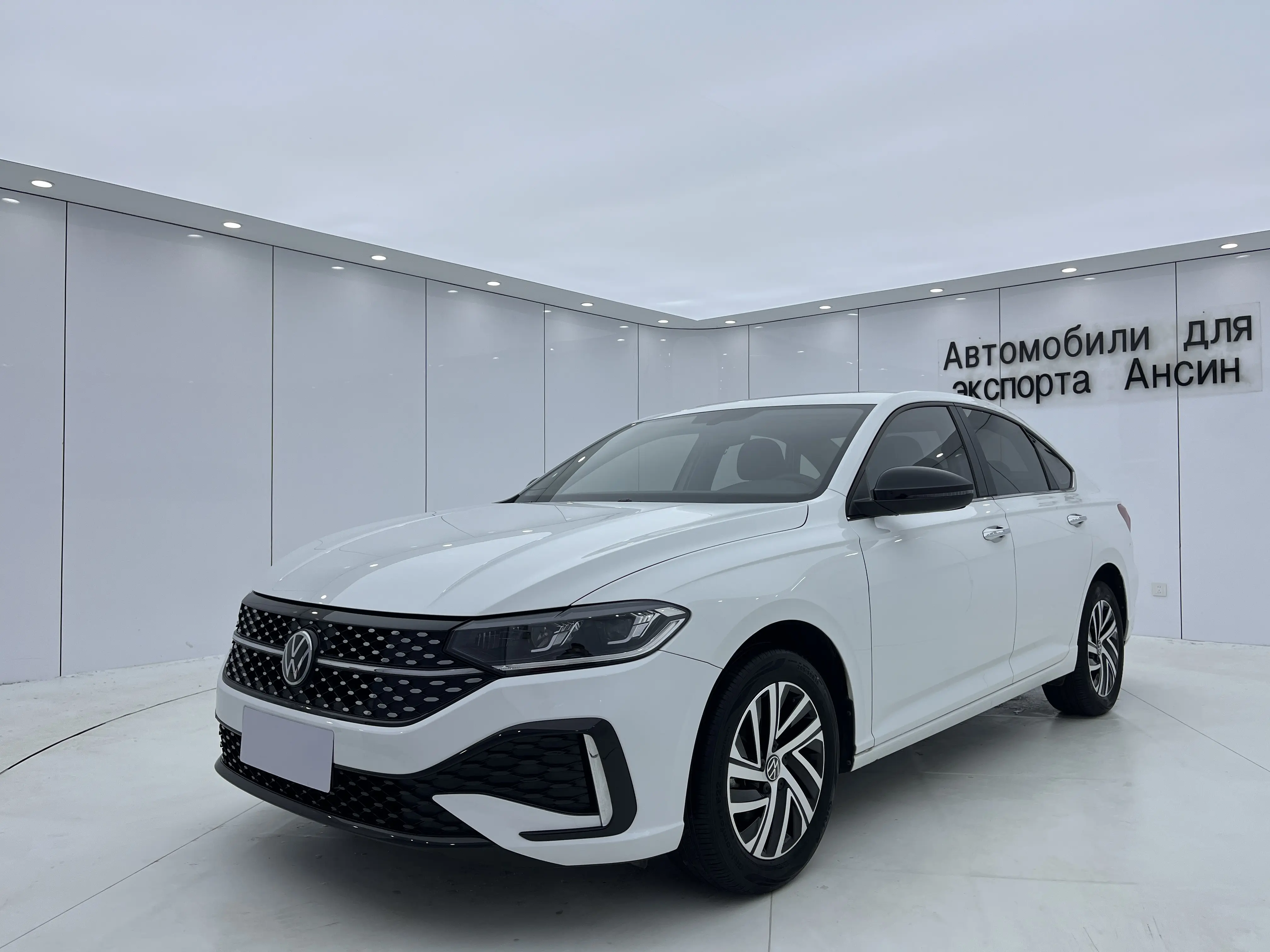 Volkswagen Lavida  из Китая