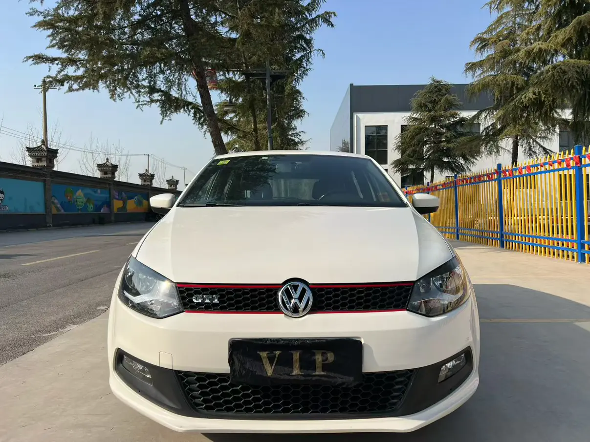 Volkswagen Polo  из Китая
