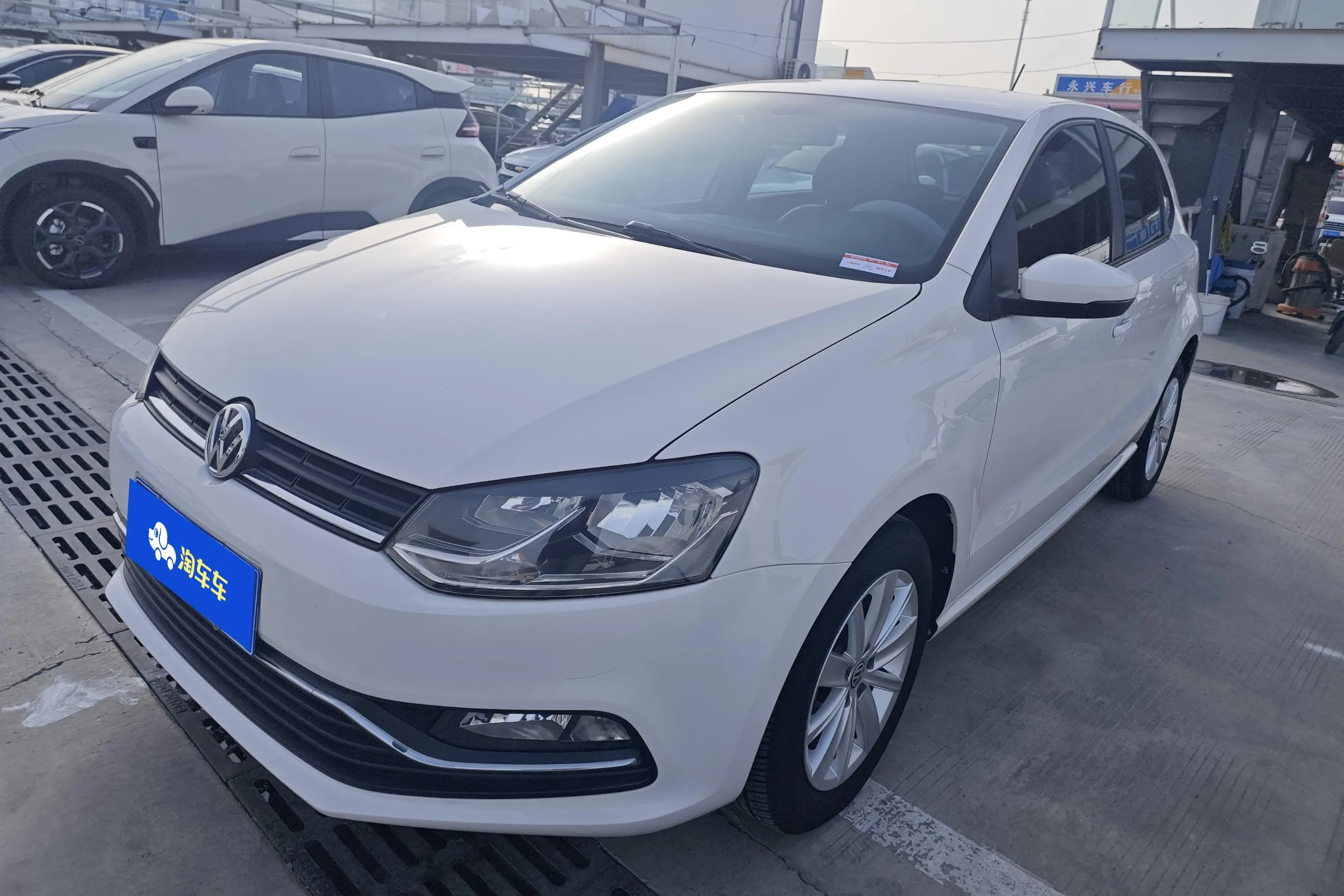 Volkswagen Polo  из Китая