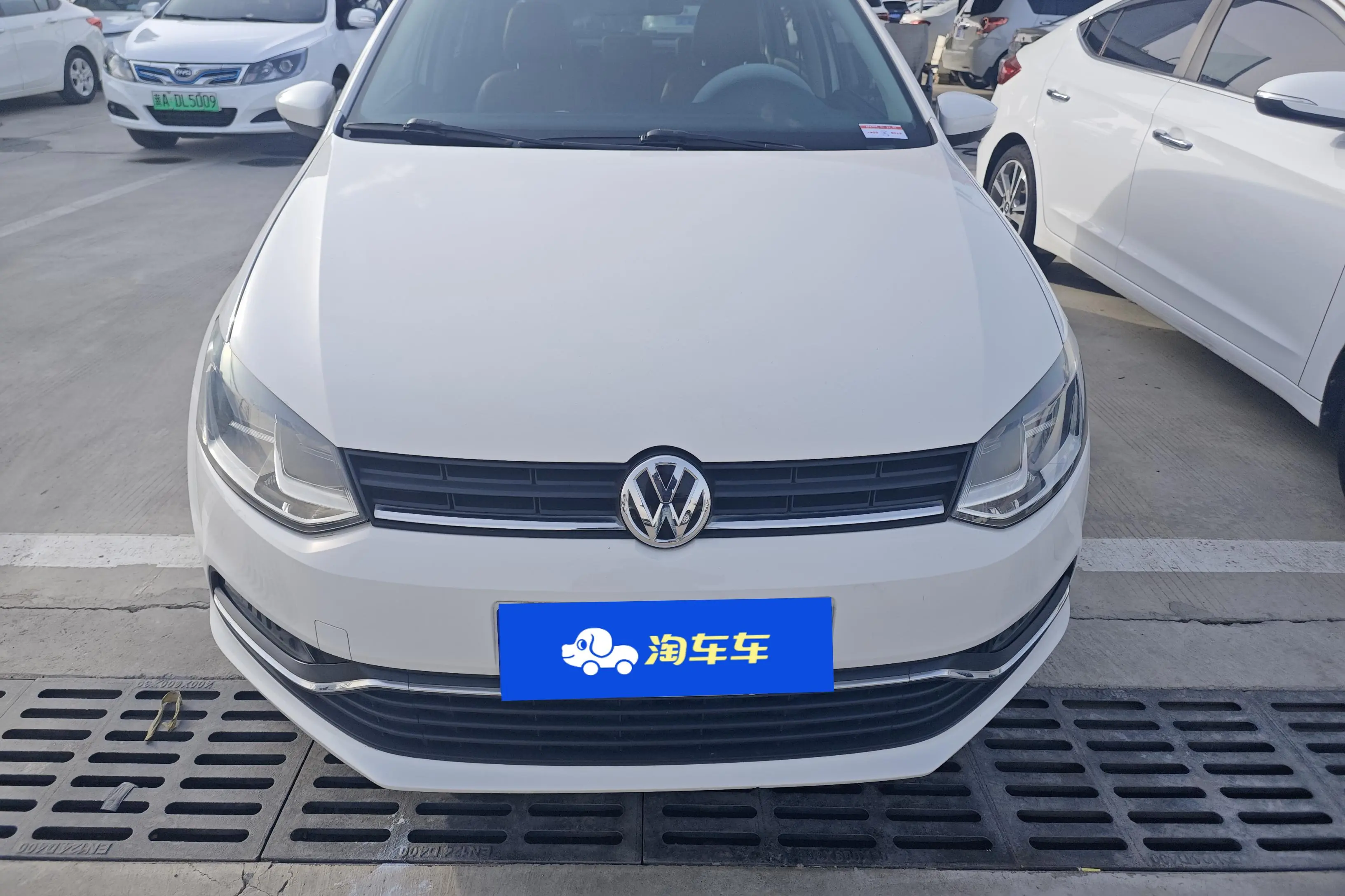 Volkswagen Polo  из Китая