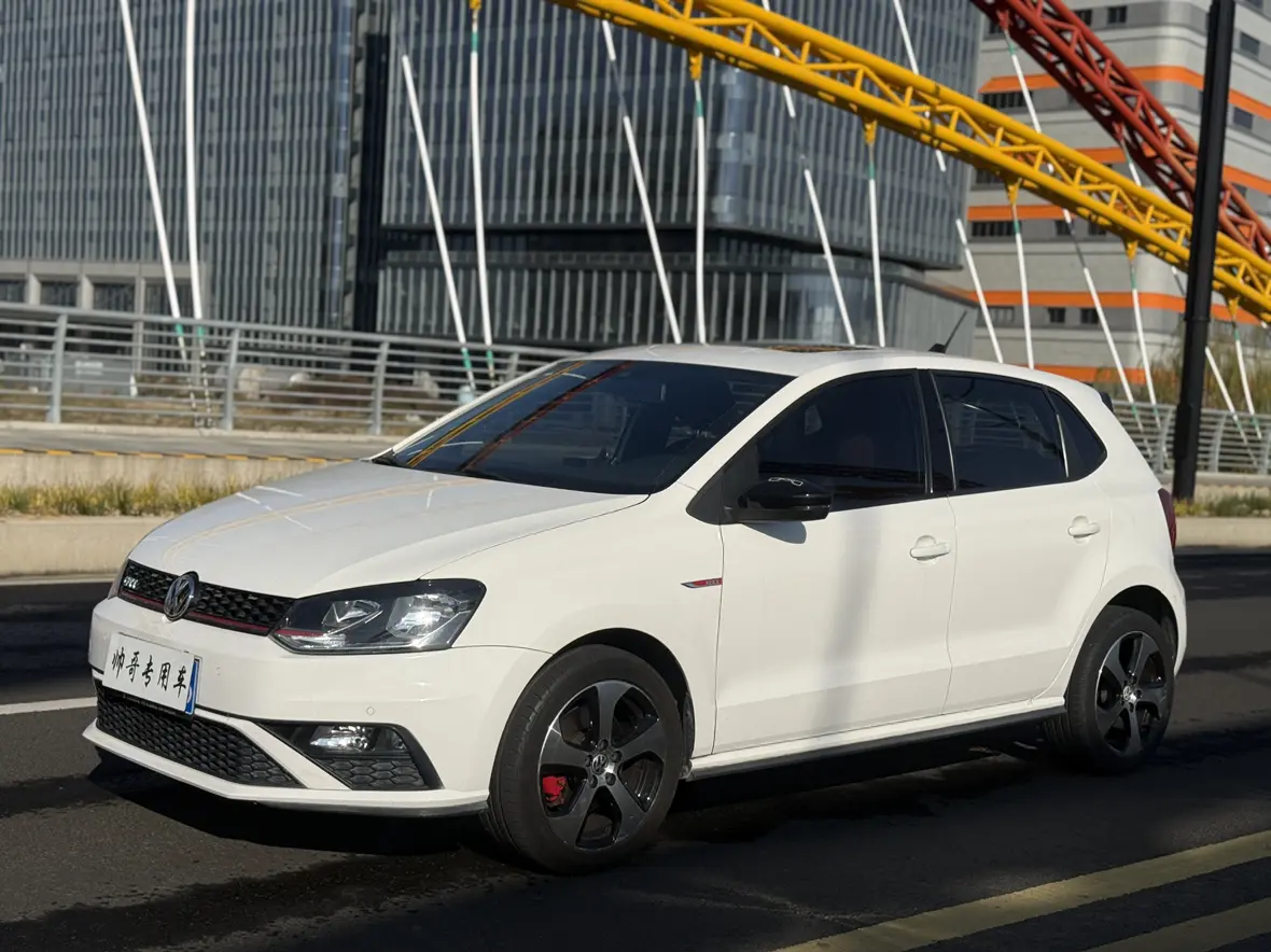 Volkswagen Polo  из Китая