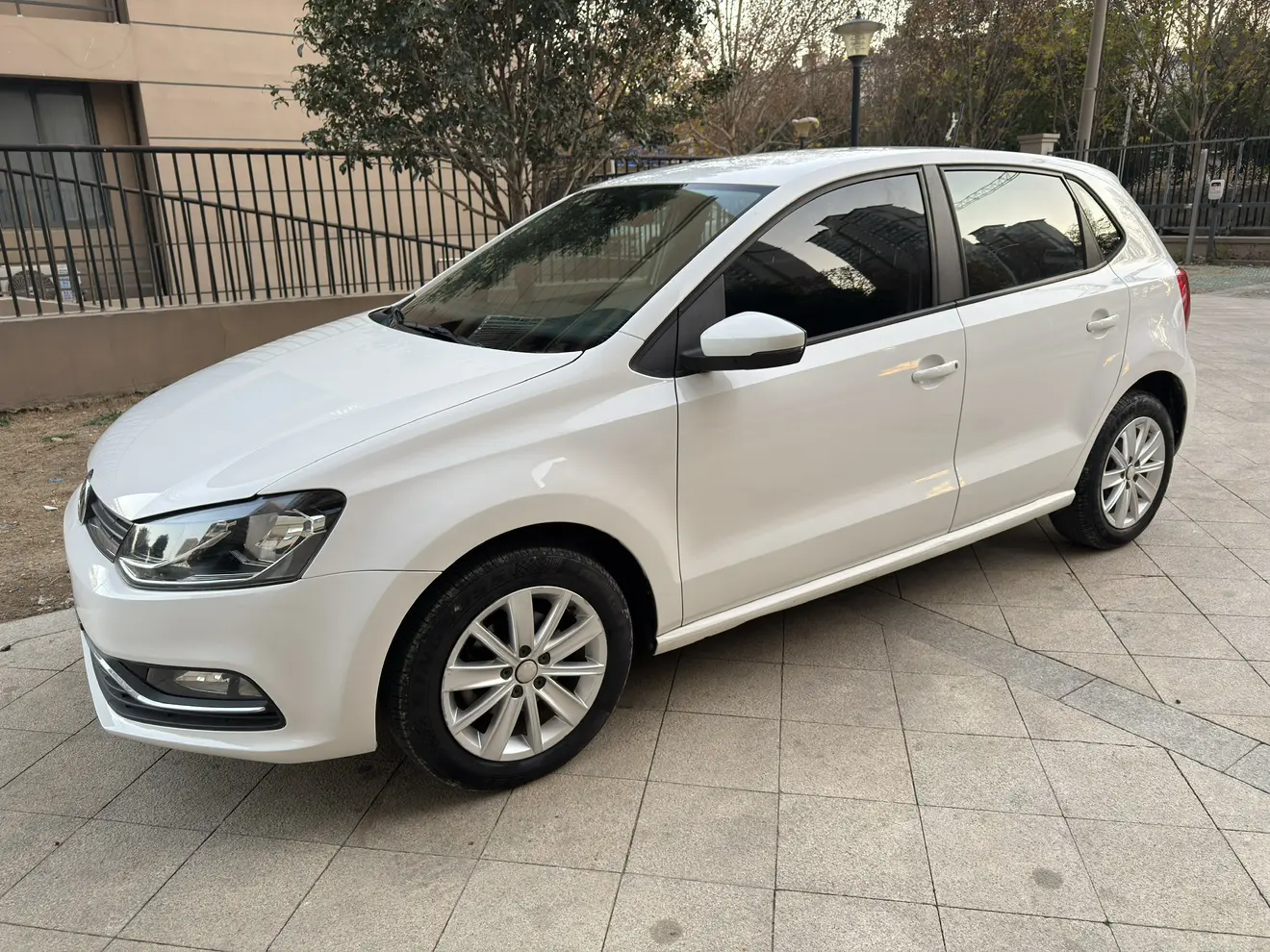 Volkswagen Polo  из Китая