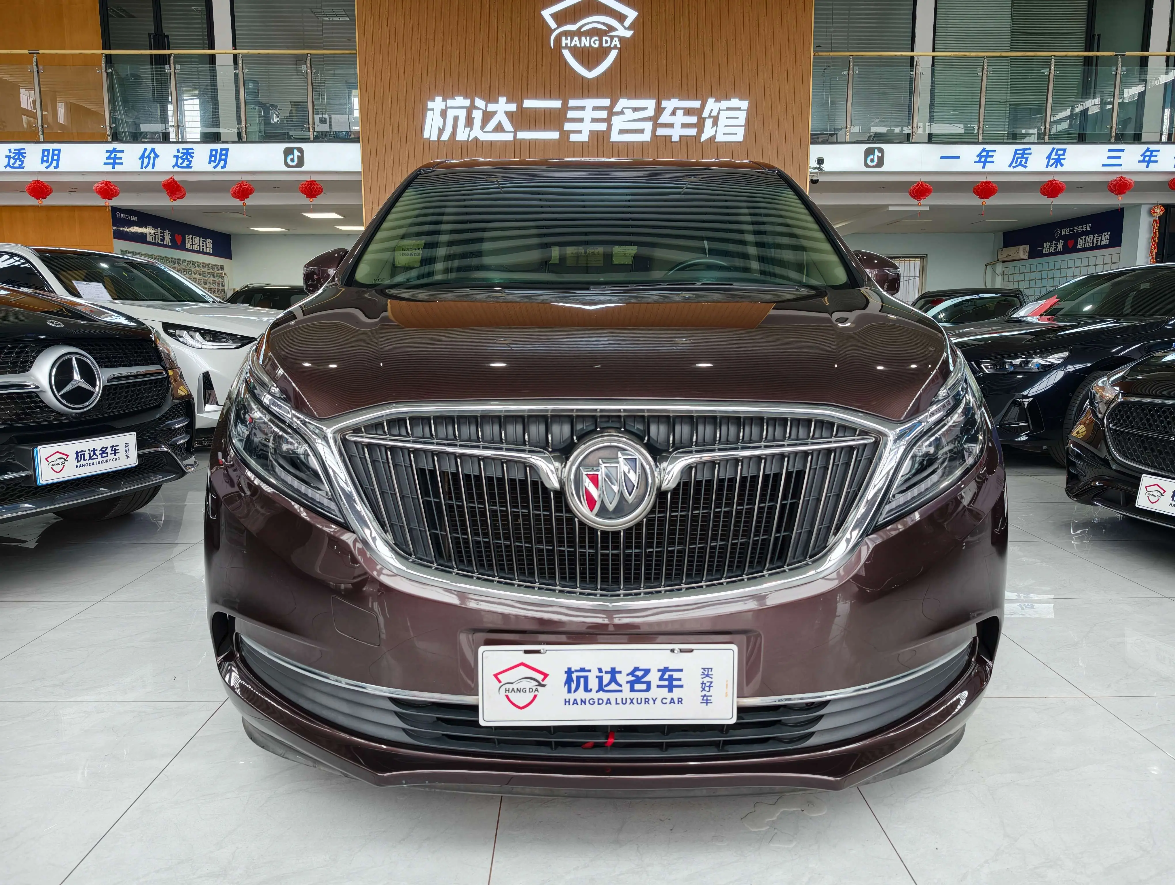 Buick GL8  из Китая