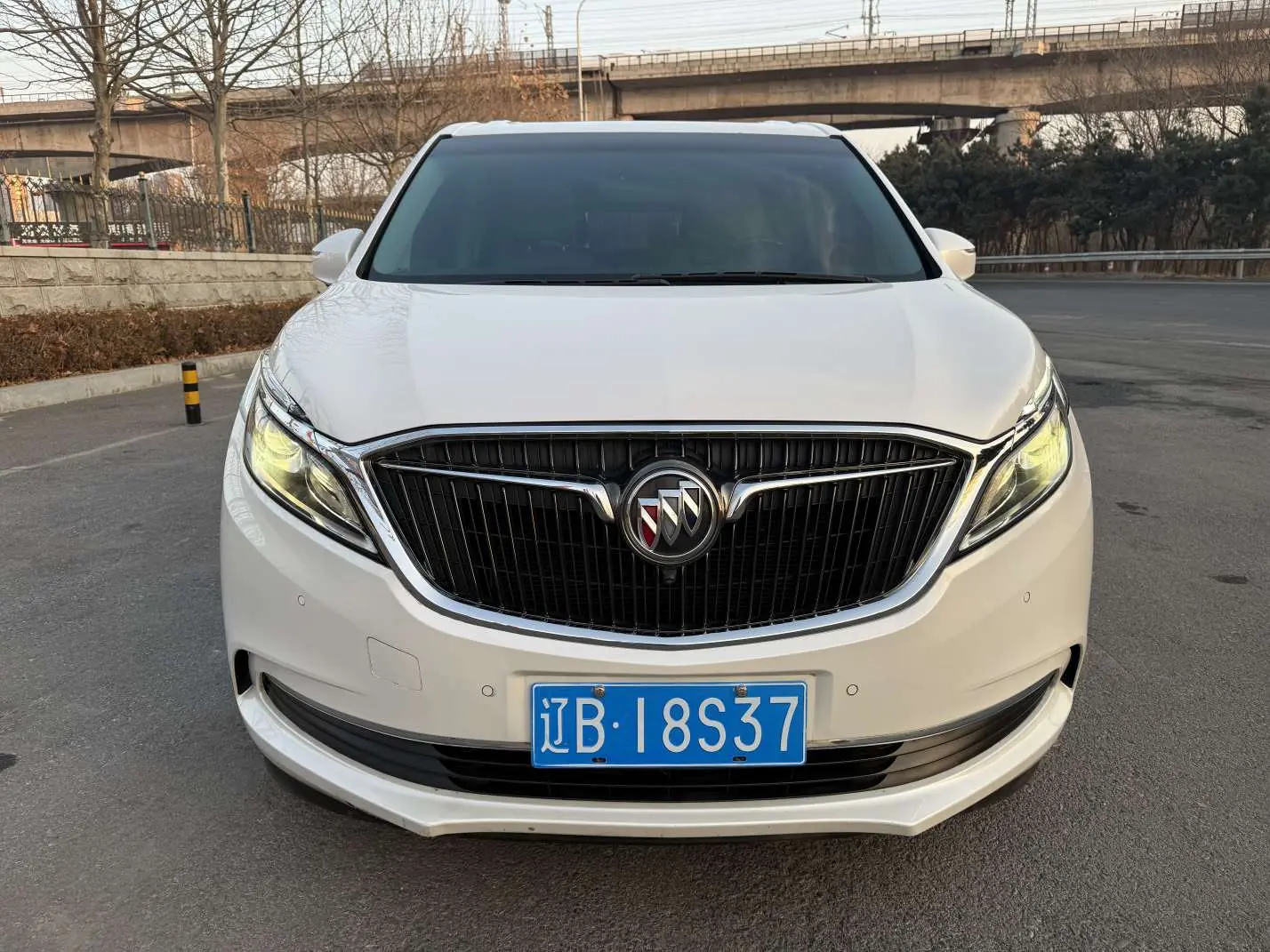 Buick GL8  из Китая