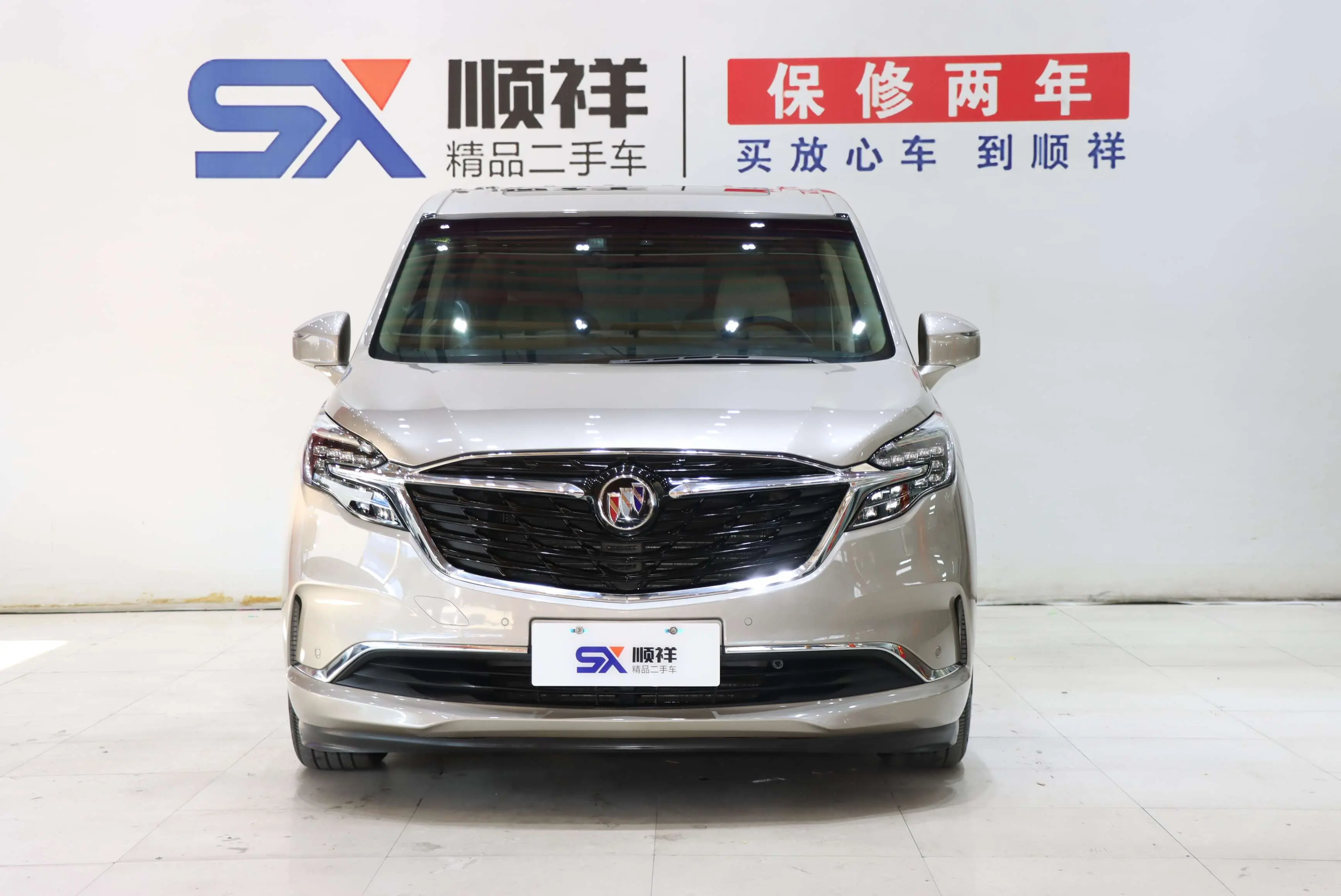 Buick GL8  из Китая