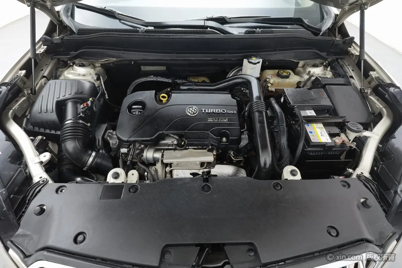 Buick Envision  из Китая