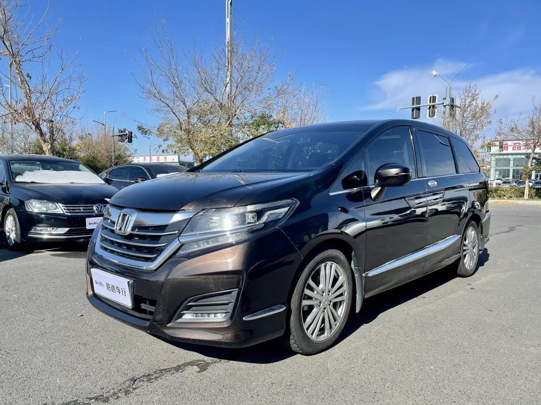 Honda Elysion (Alison)  из Китая