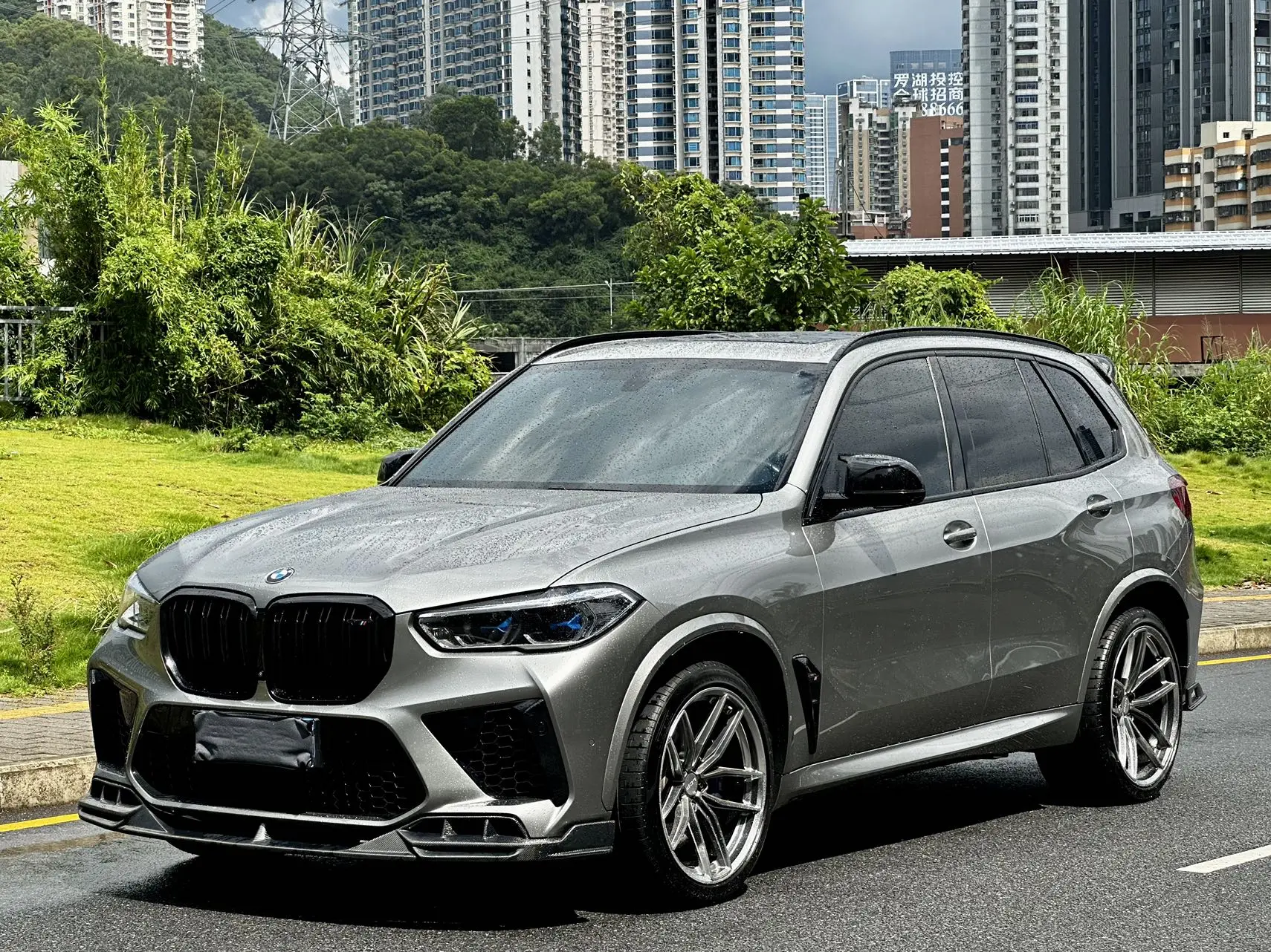 BMW X5M  из Китая