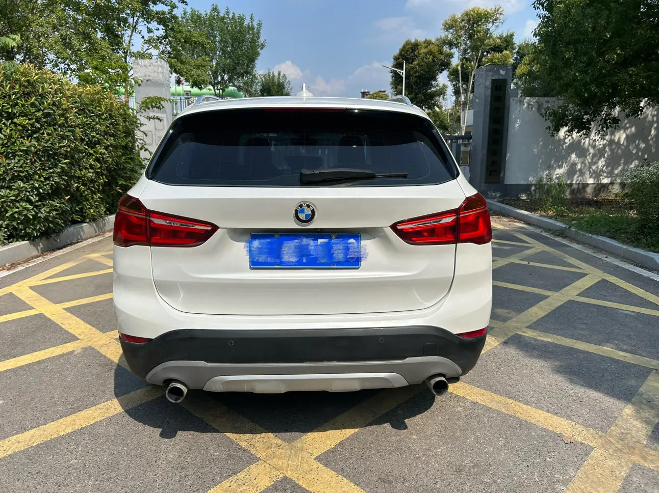 BMW X1  из Китая