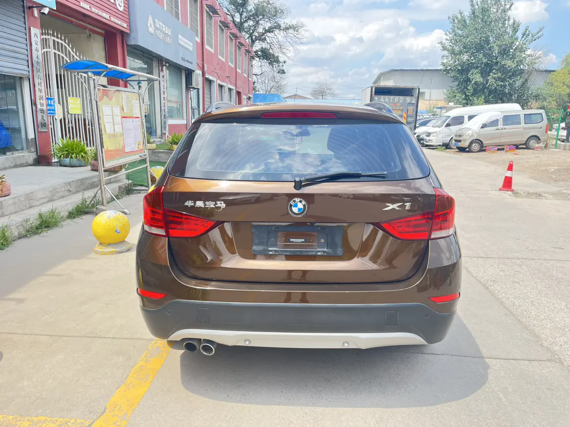 BMW X1  из Китая
