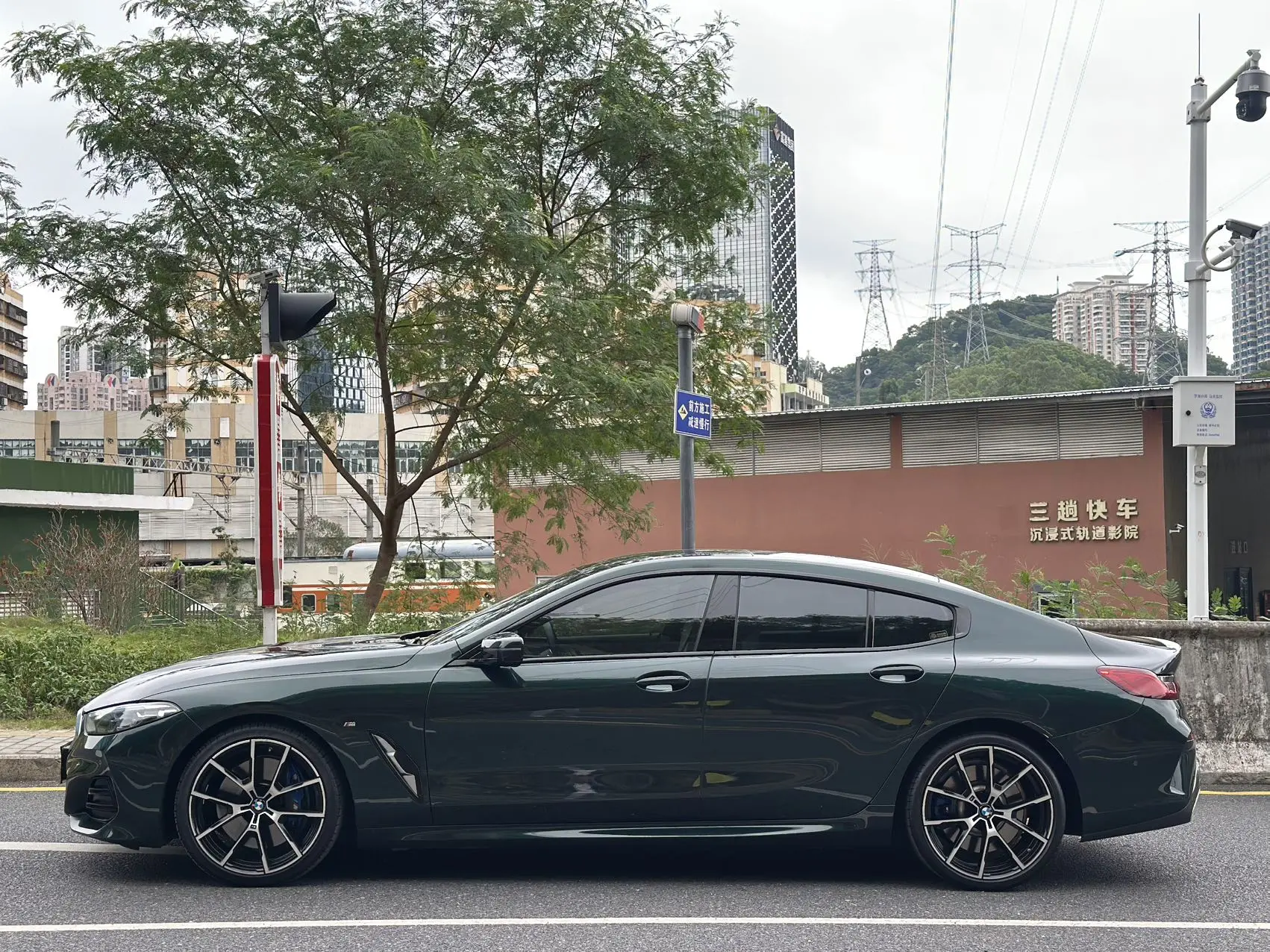 BMW 8 Series  из Китая