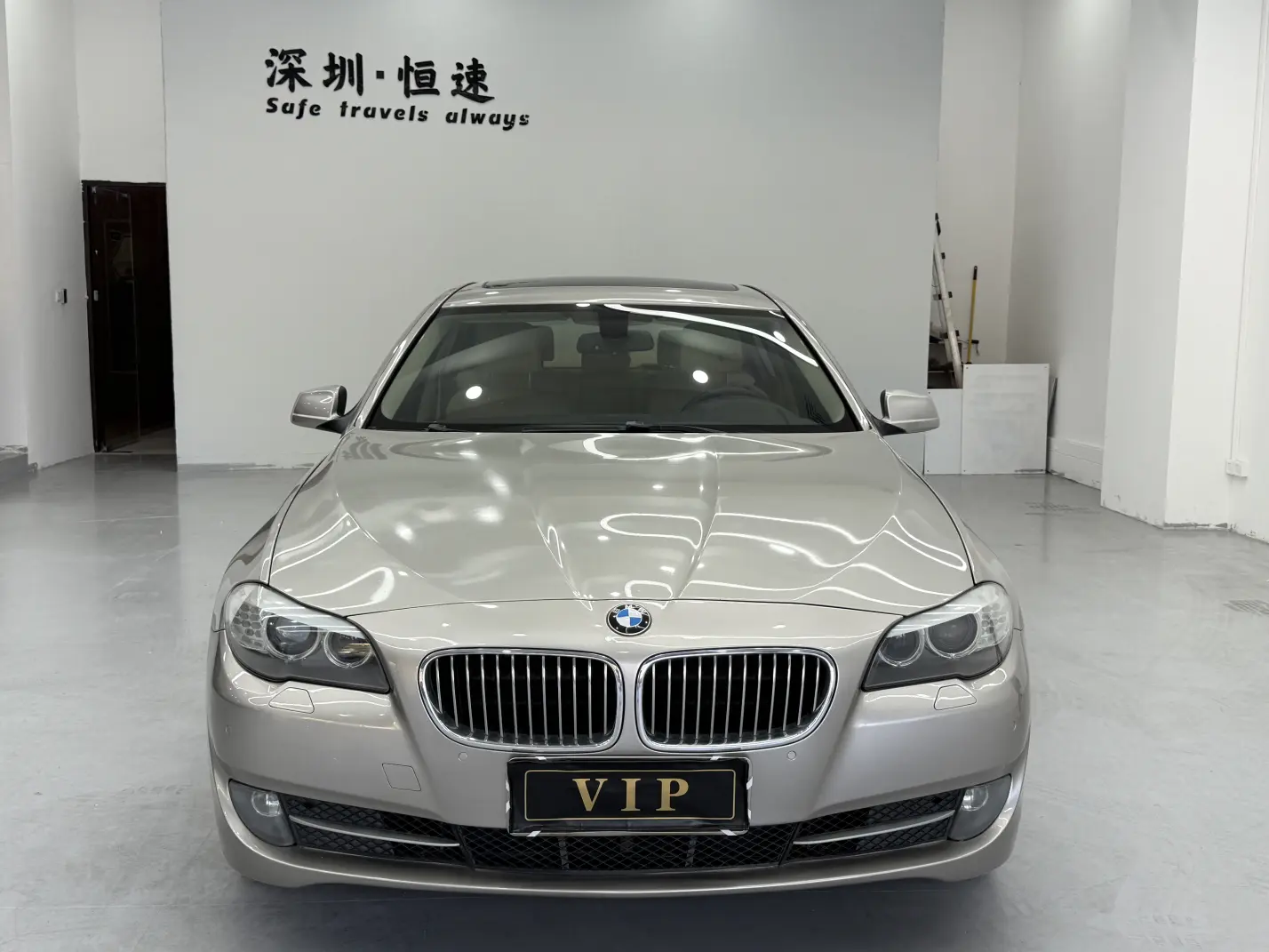 BMW 5 Series  из Китая