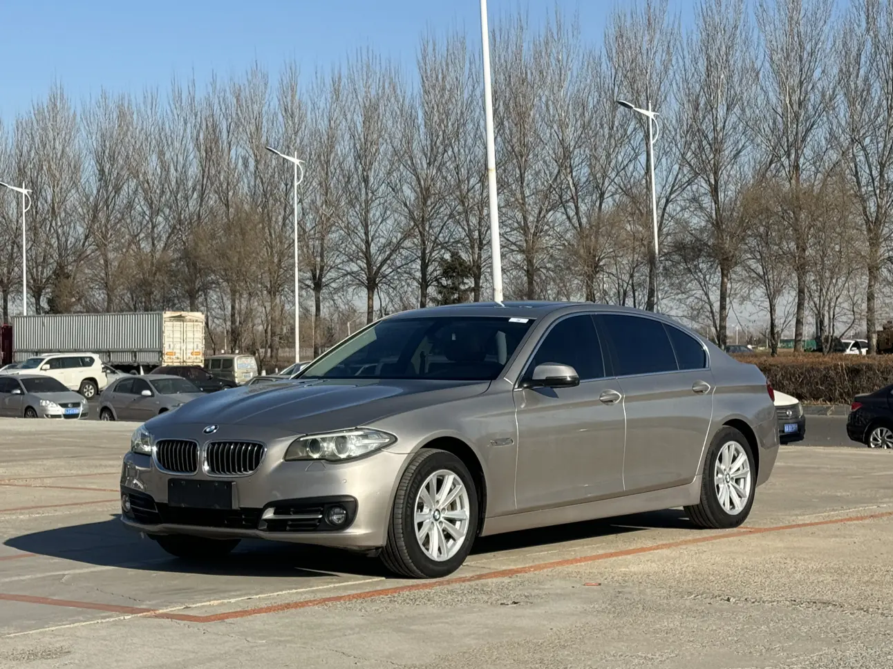 BMW 5 Series  из Китая