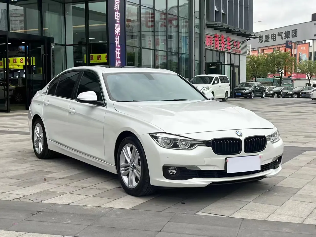 BMW 3 Series  из Китая