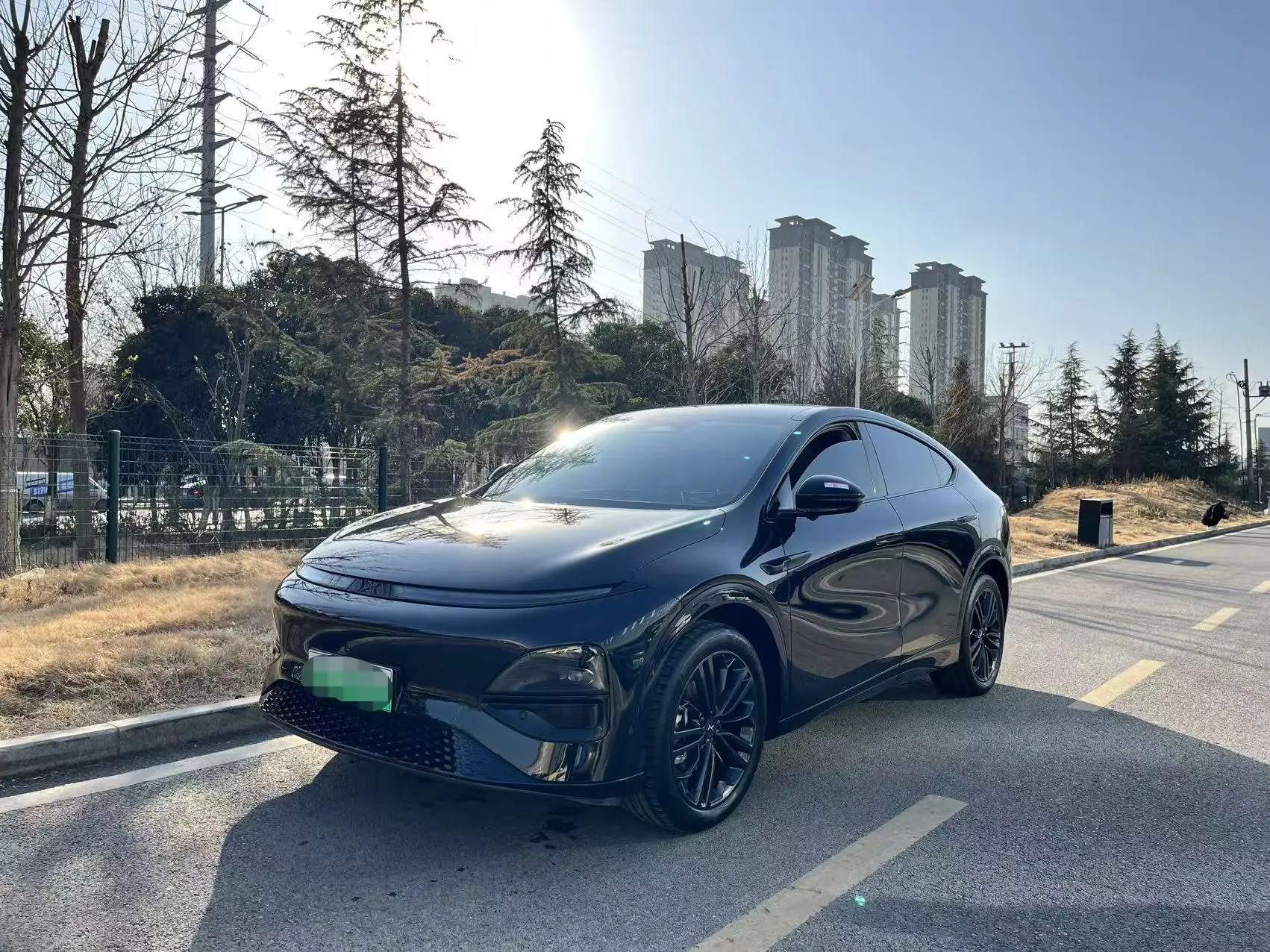 Xpeng G6  из Китая