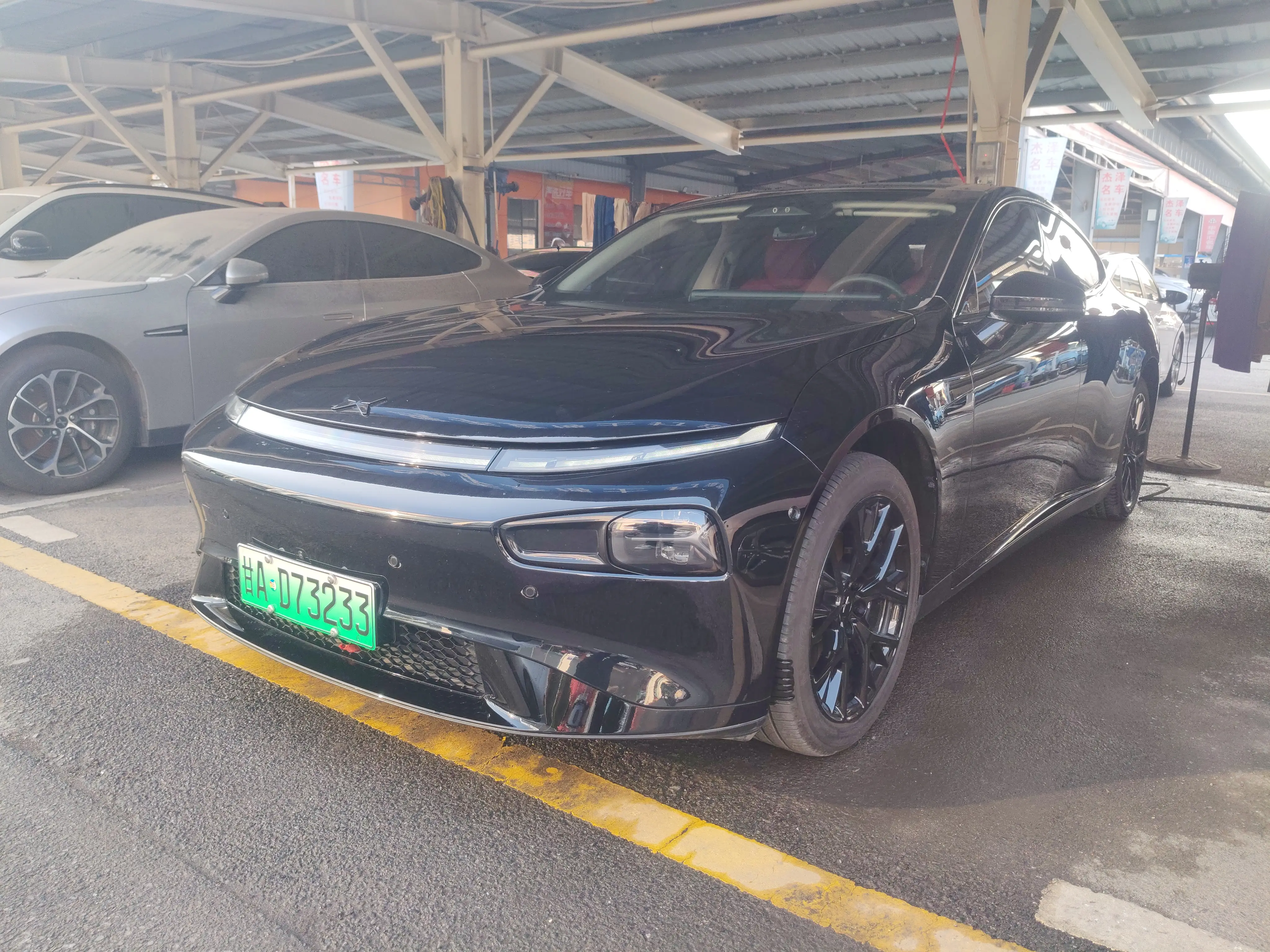 Xpeng P7  из Китая