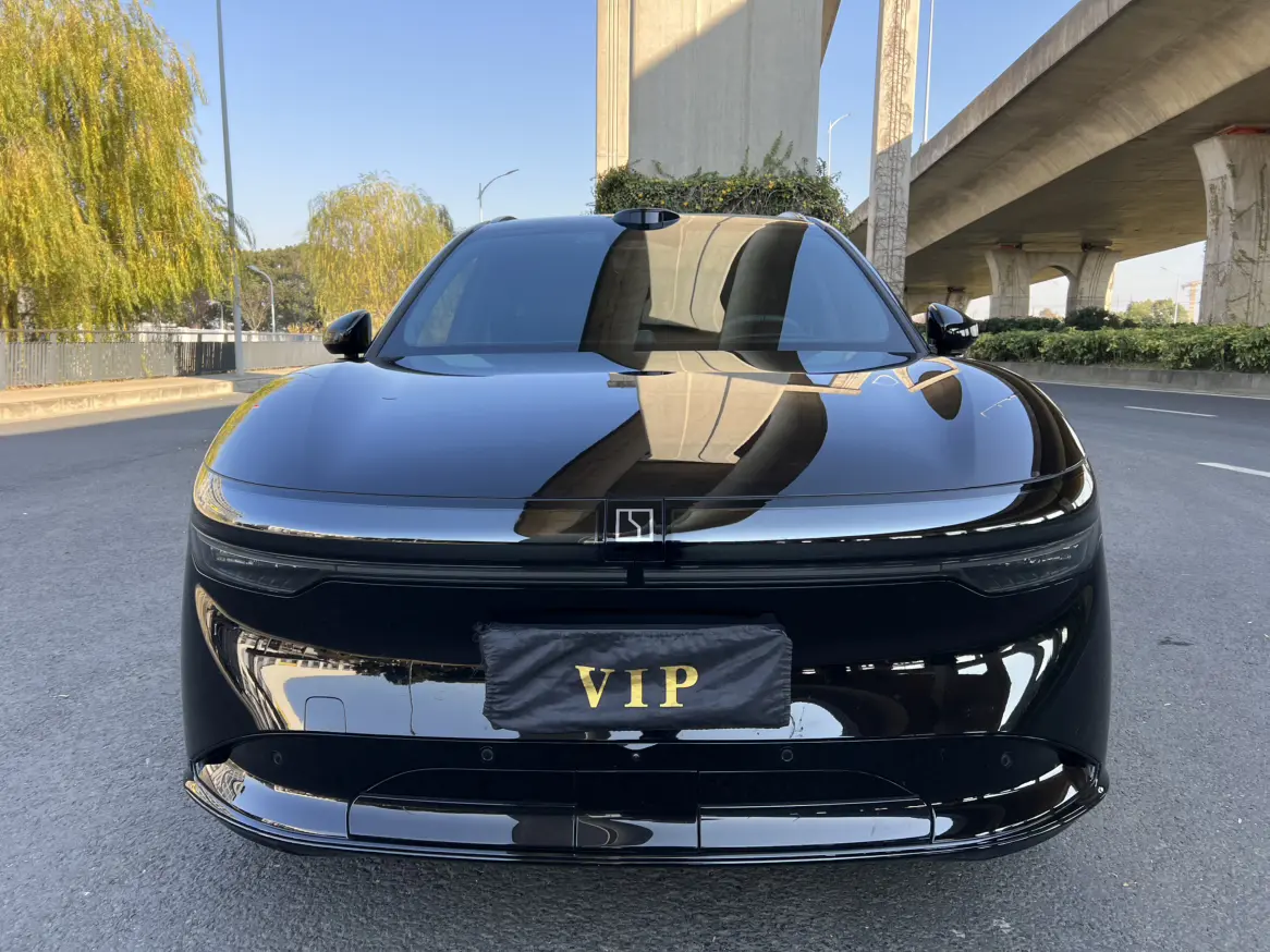 ZEEKR 7X  из Китая