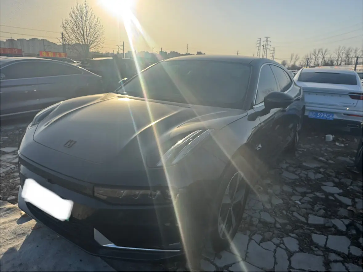 ZEEKR 001  из Китая