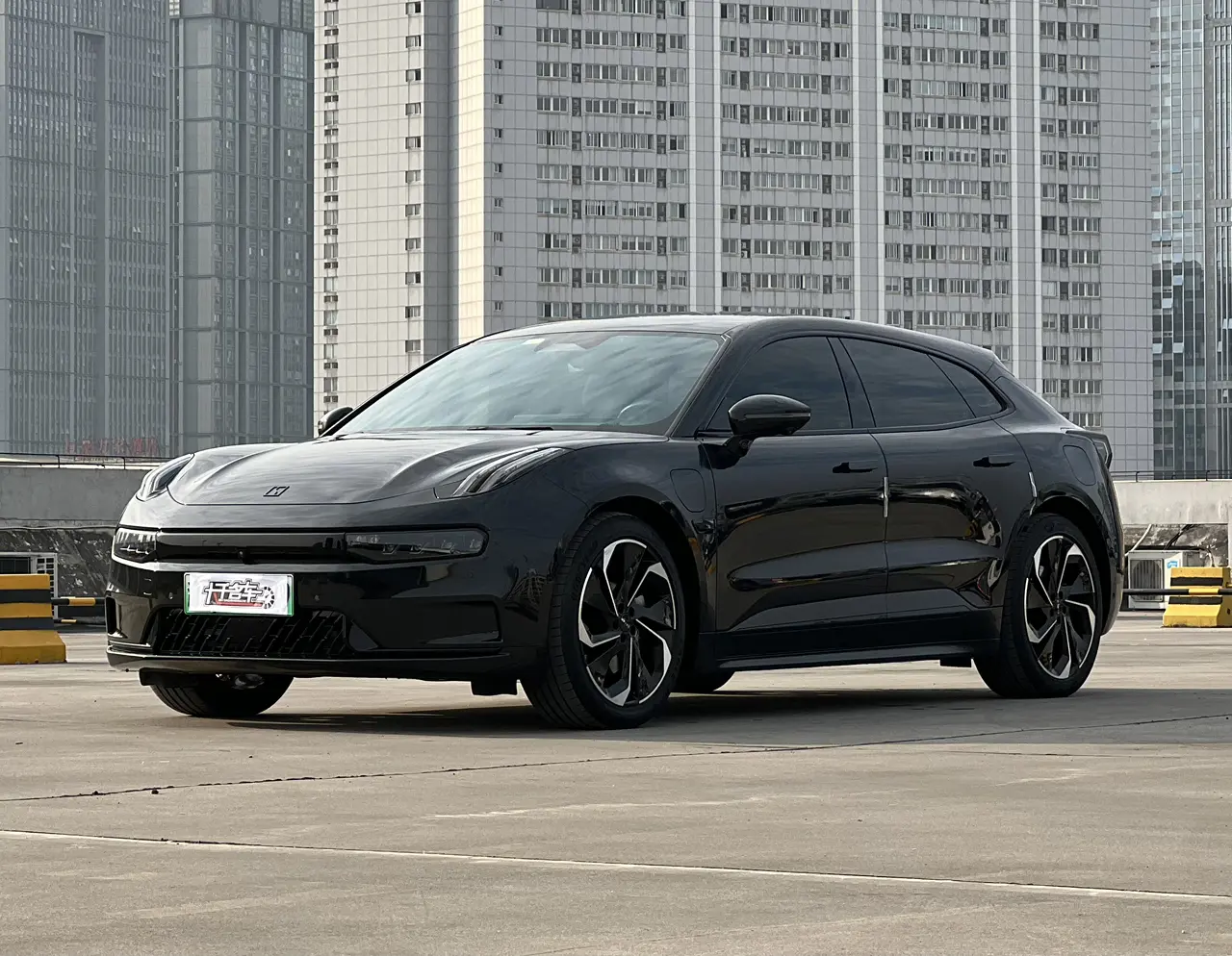 ZEEKR 001  из Китая