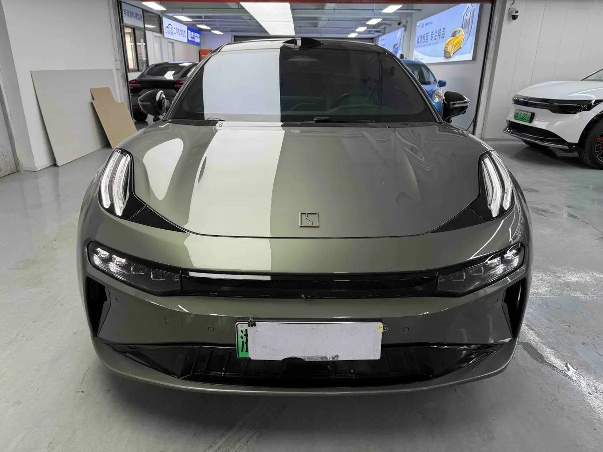 ZEEKR 001  из Китая