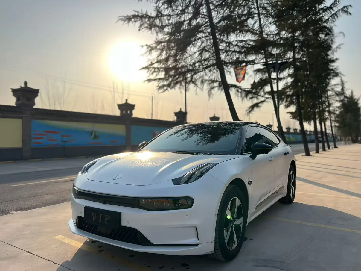 ZEEKR 001  из Китая