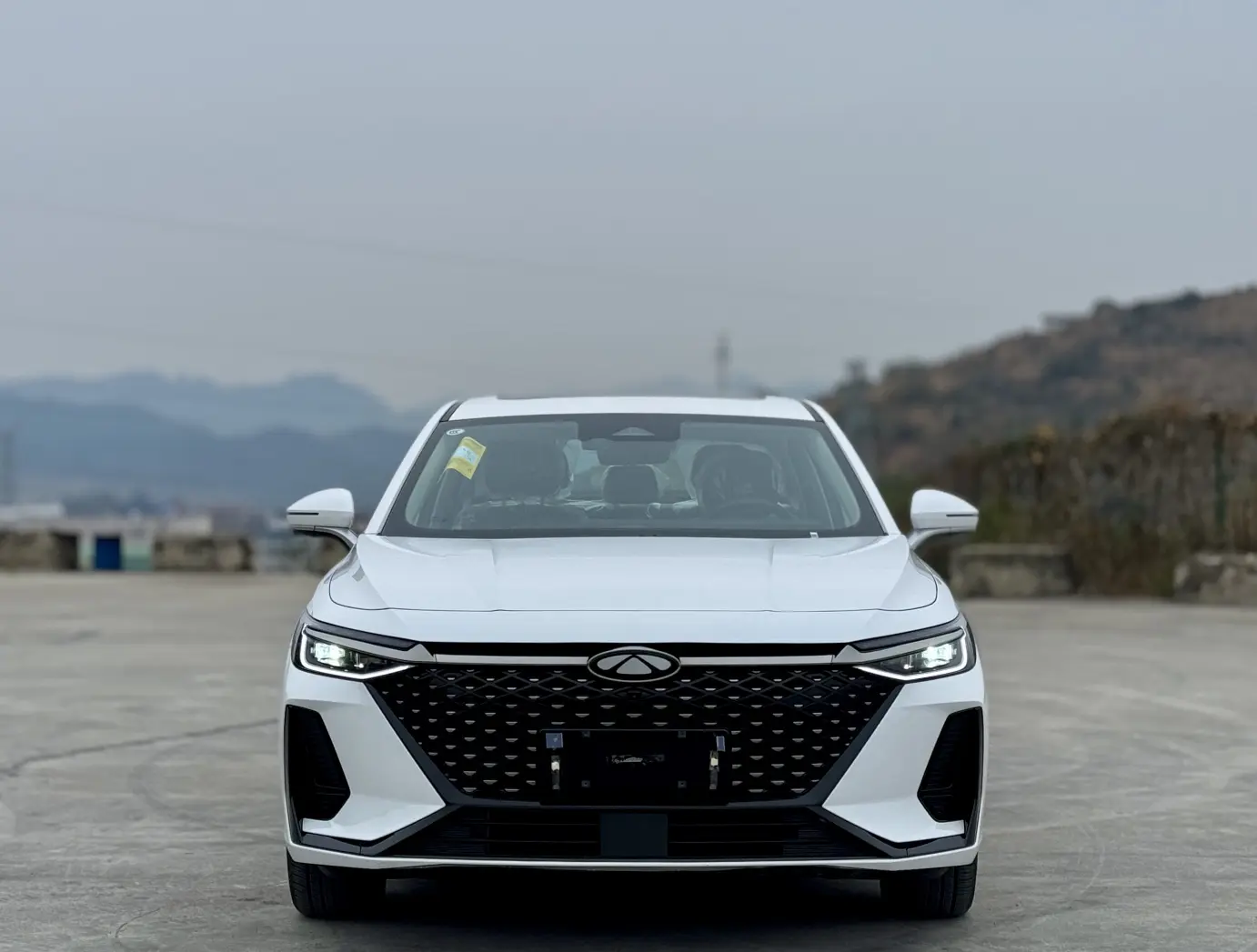 Chery Fengyun A8  из Китая